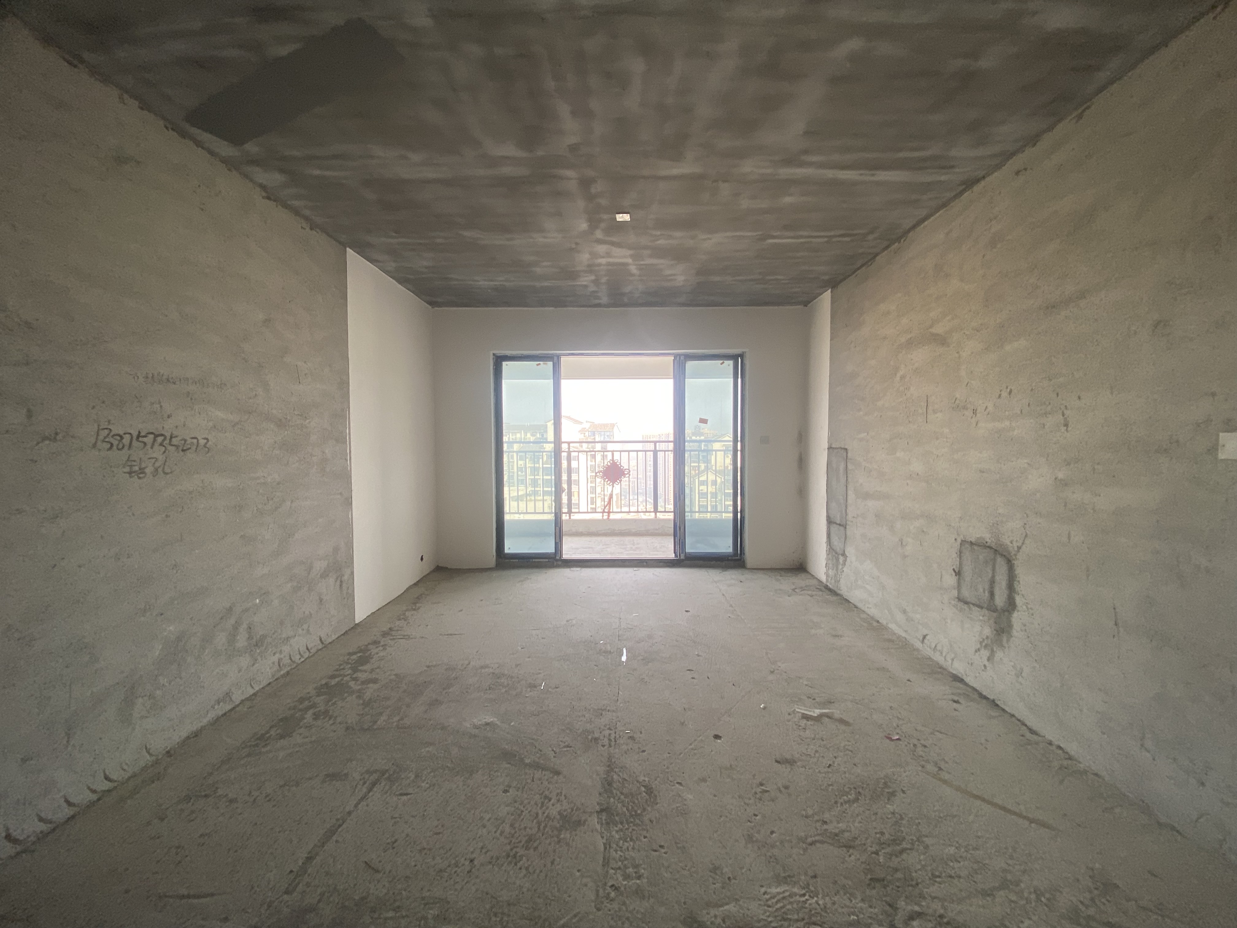 汇方雁归来  4室2厅2卫    79.8万 汇方雁归来  4室2厅2卫    79.8万客厅