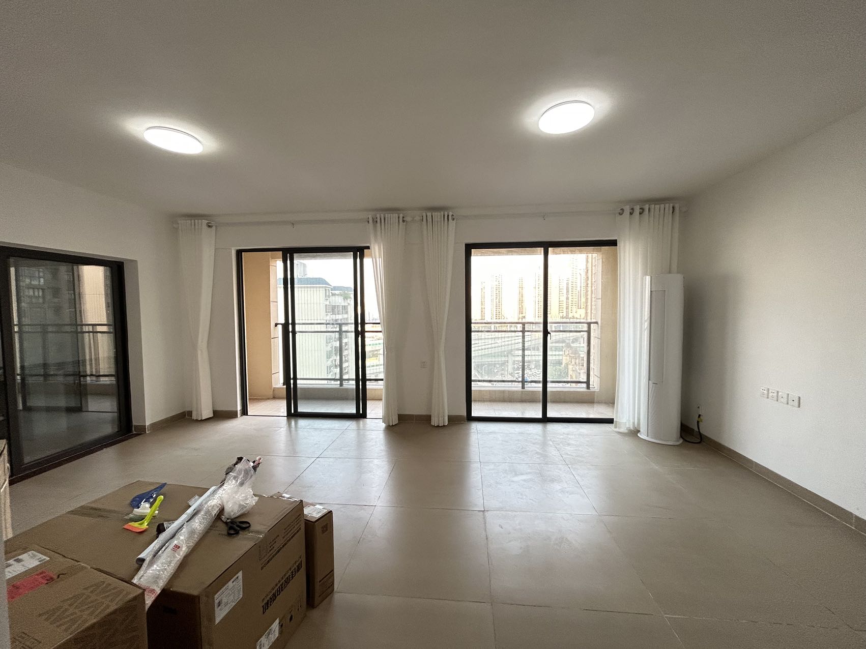 天德园  4室2厅2卫    3200.0元/月室内图