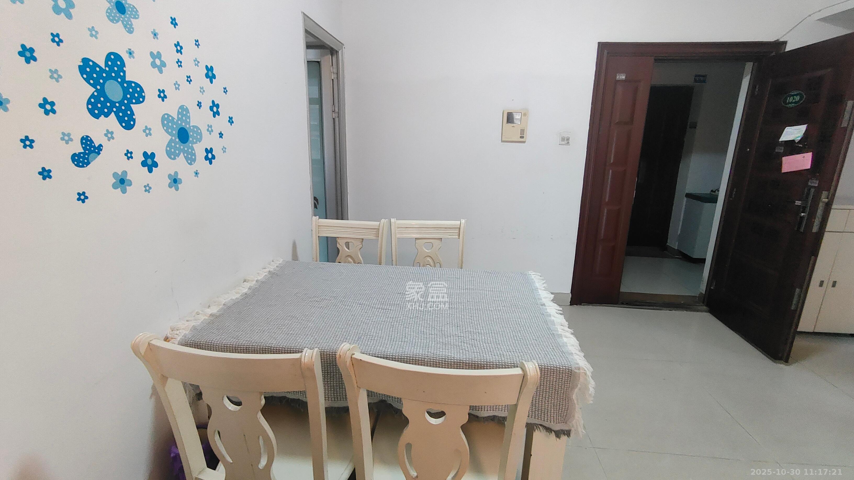 湘府东苑  1室2厅1卫    2000.0元/月室内图