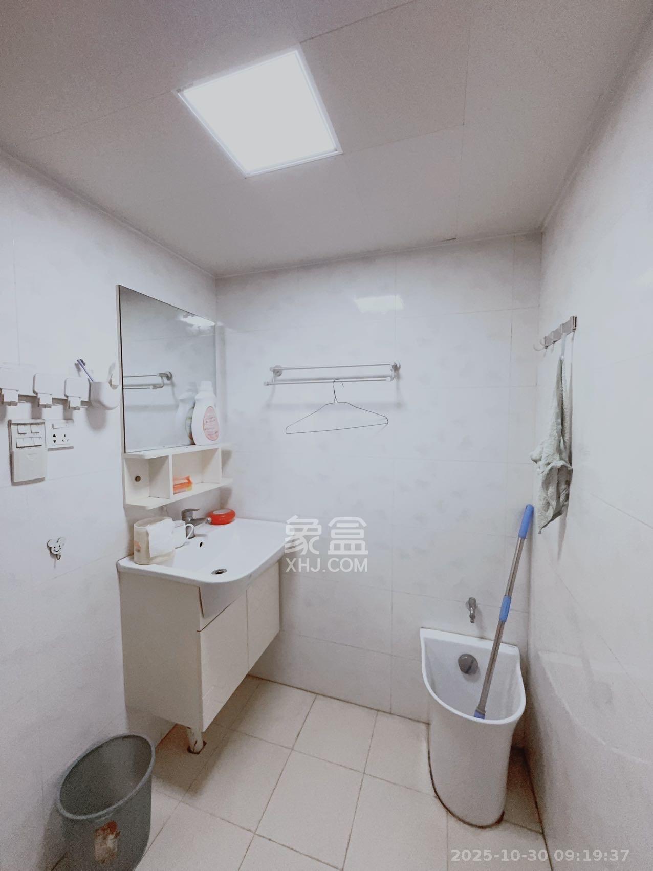 博林金谷  1室2厅1卫    3000.0元/月室内图