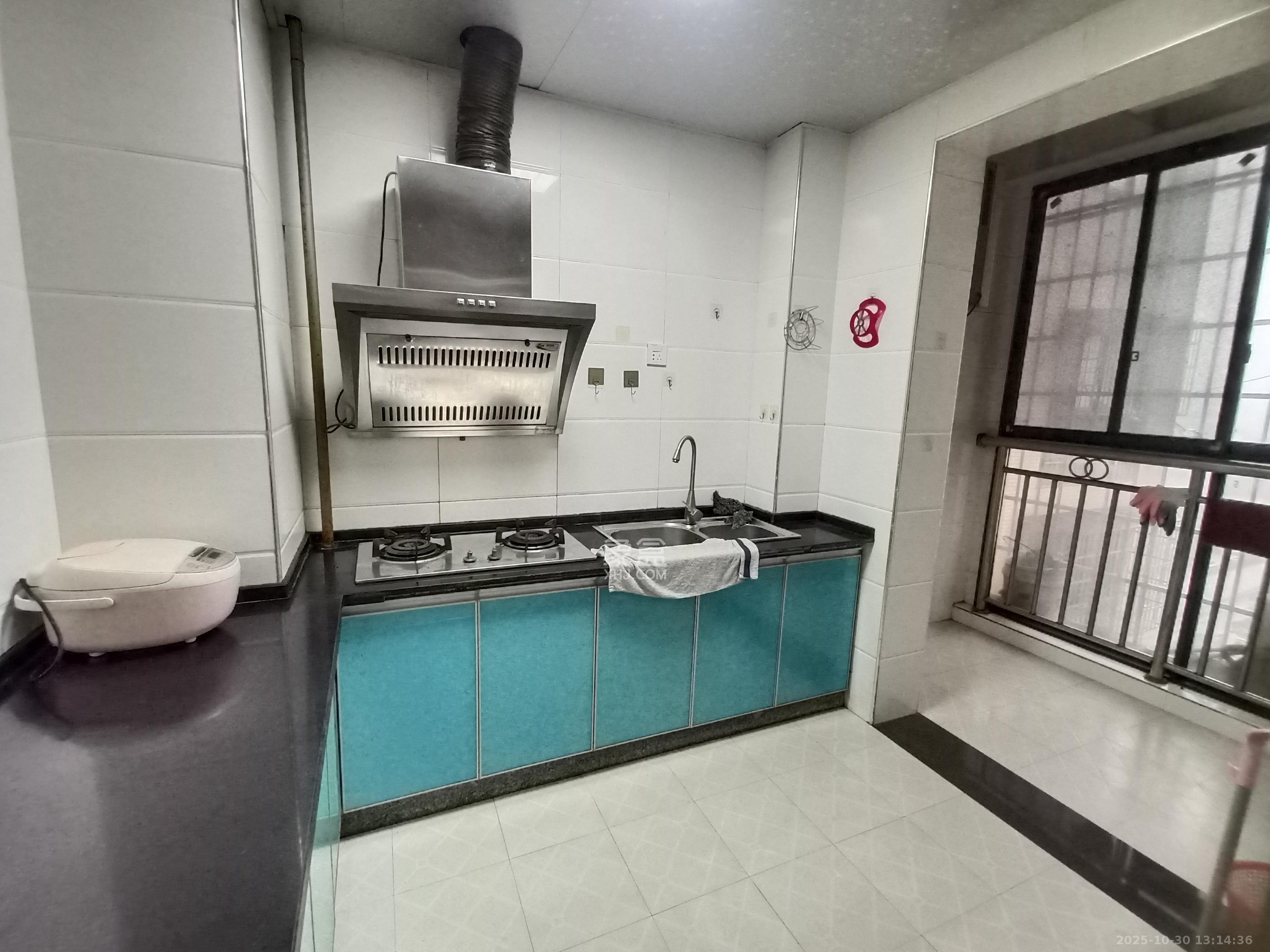 岳华嘉园  2室2厅1卫    1900.0元/月 岳华嘉园  2室2厅1卫    1900.0元/月室内图