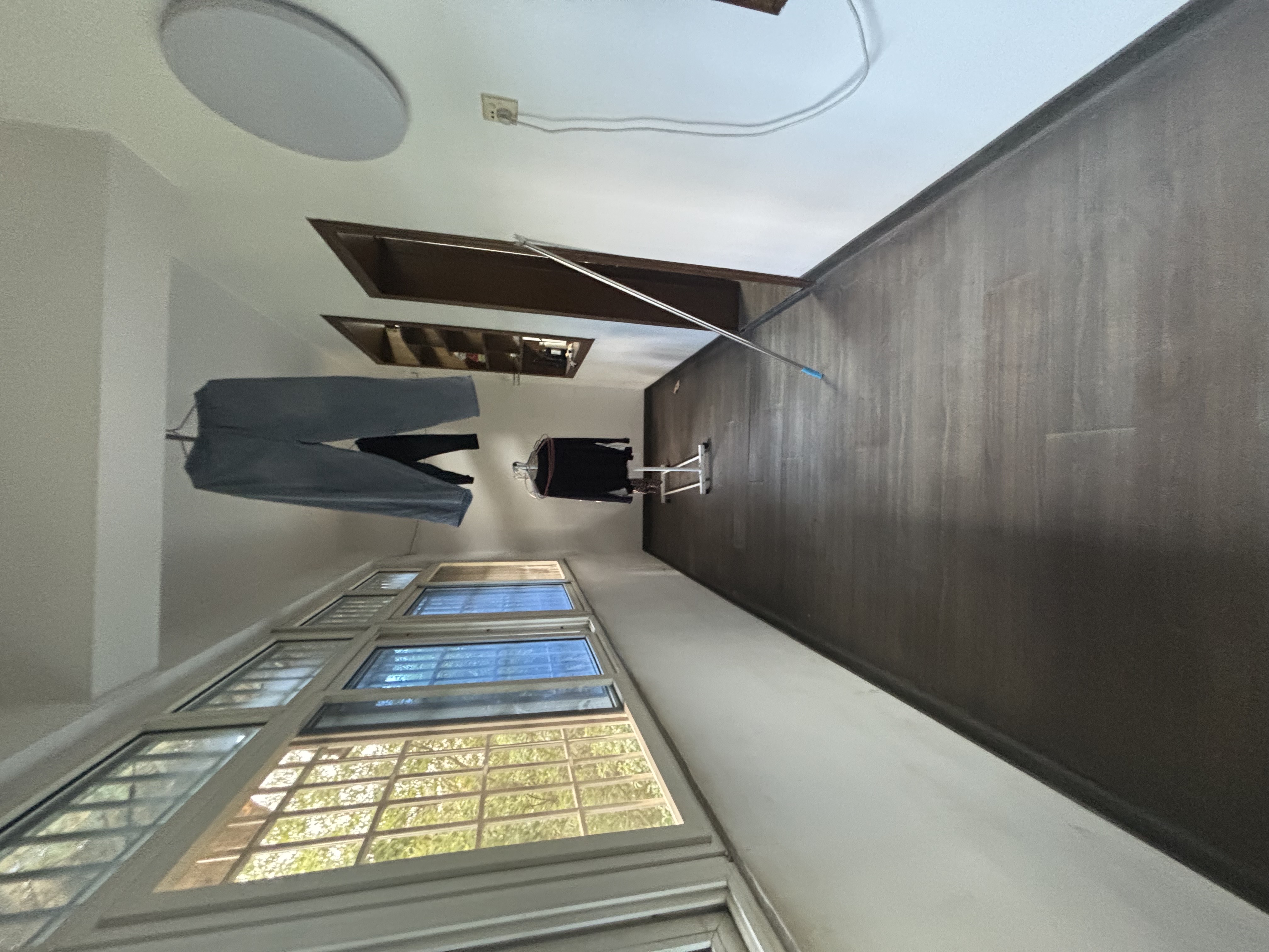 育财农贸市场（民营市场）  3室2厅2卫    800.0元/月