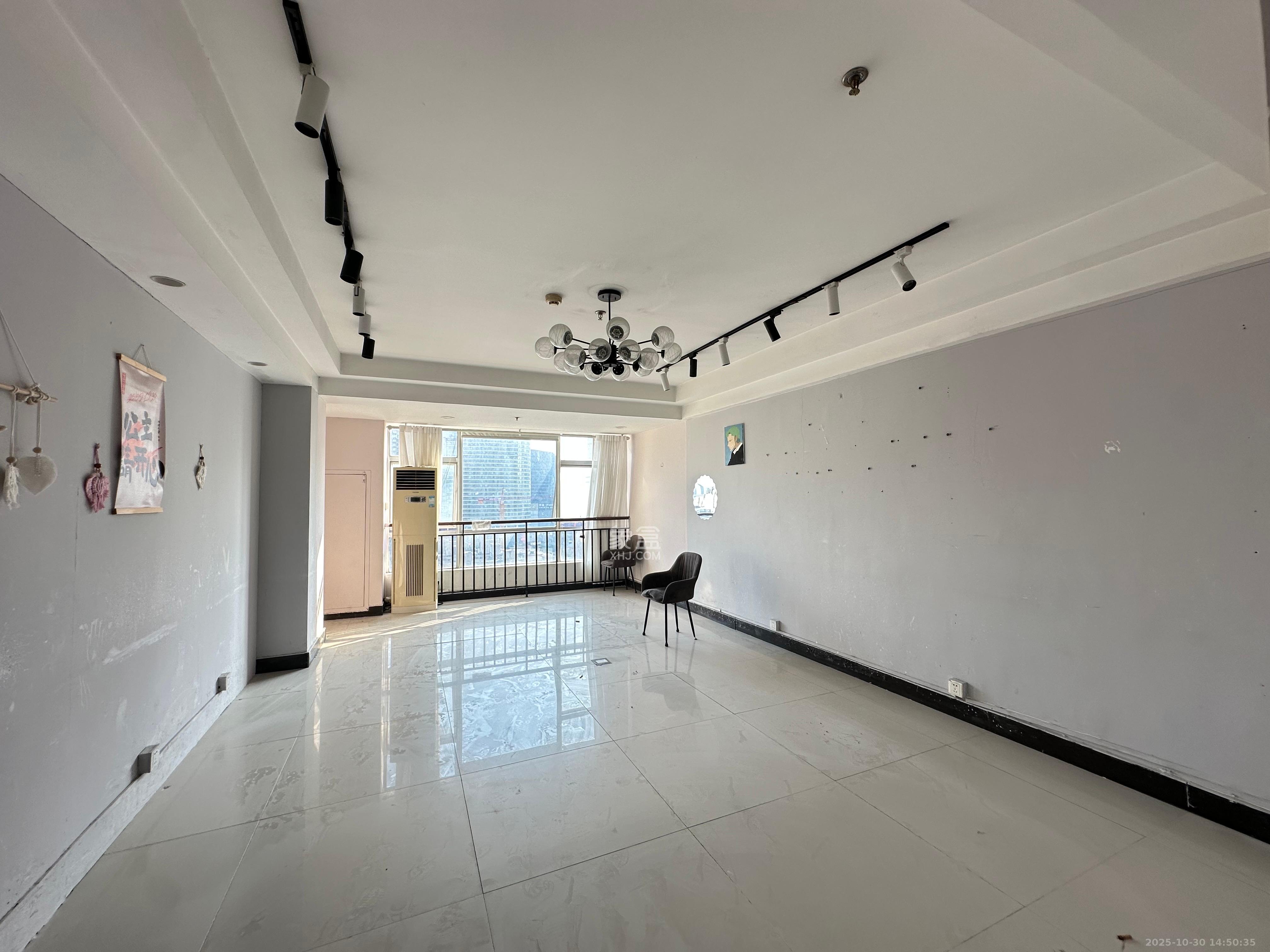 五一新干线 1室1厅1卫 2300.0元/月 五一新干线 1室1厅1卫 2300.0元/月室内图