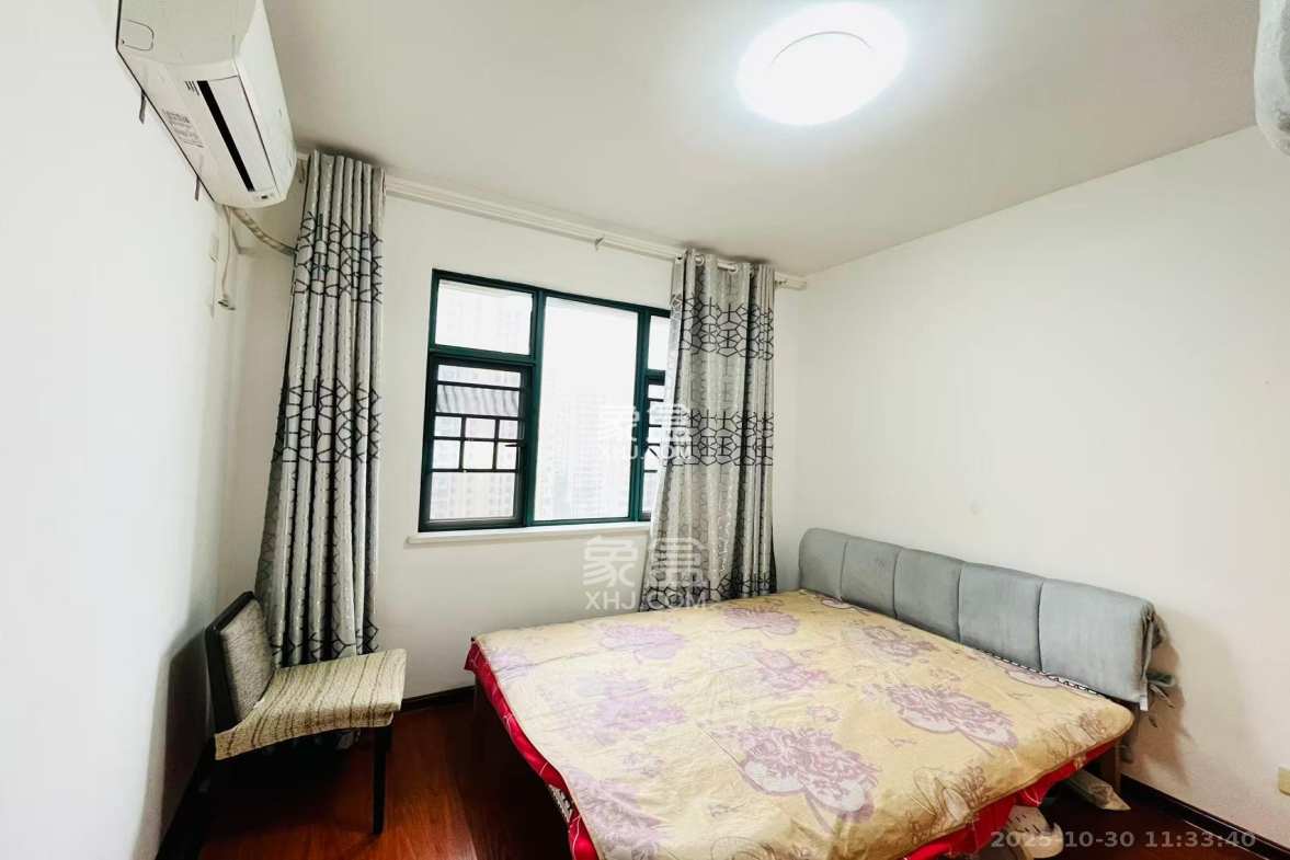 克拉美丽山庄(晟领国际)  2室2厅1卫    2100.0元/月 克拉美丽山庄(晟领国际)  2室2厅1卫    2100.0元/月室内图