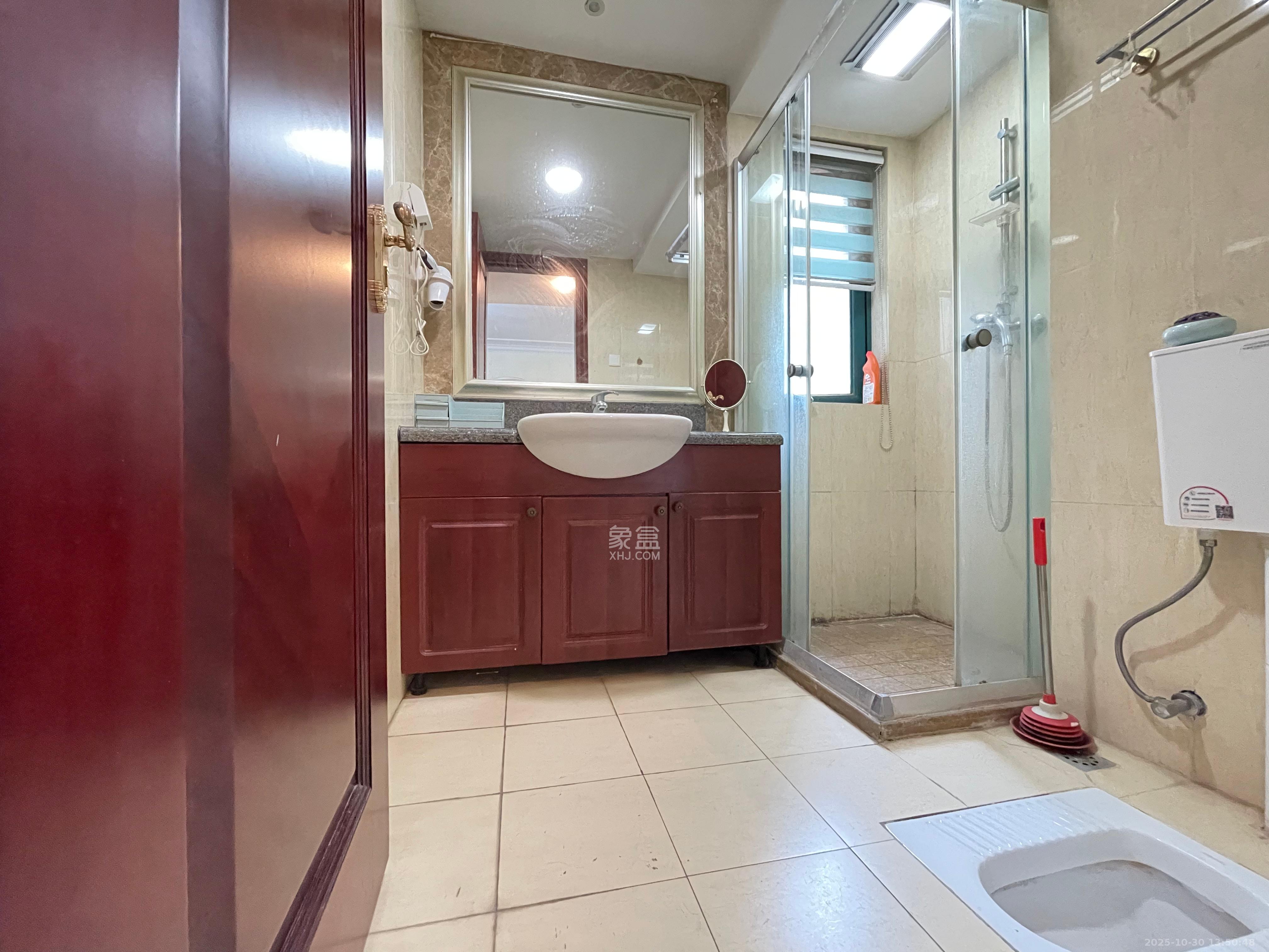 恒大名都  2室2厅1卫    1600.0元/月 恒大名都  2室2厅1卫    1600.0元/月室内图