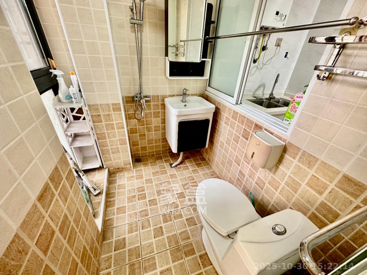 盛世耀凯  2室2厅1卫    2400.0元/月室内图