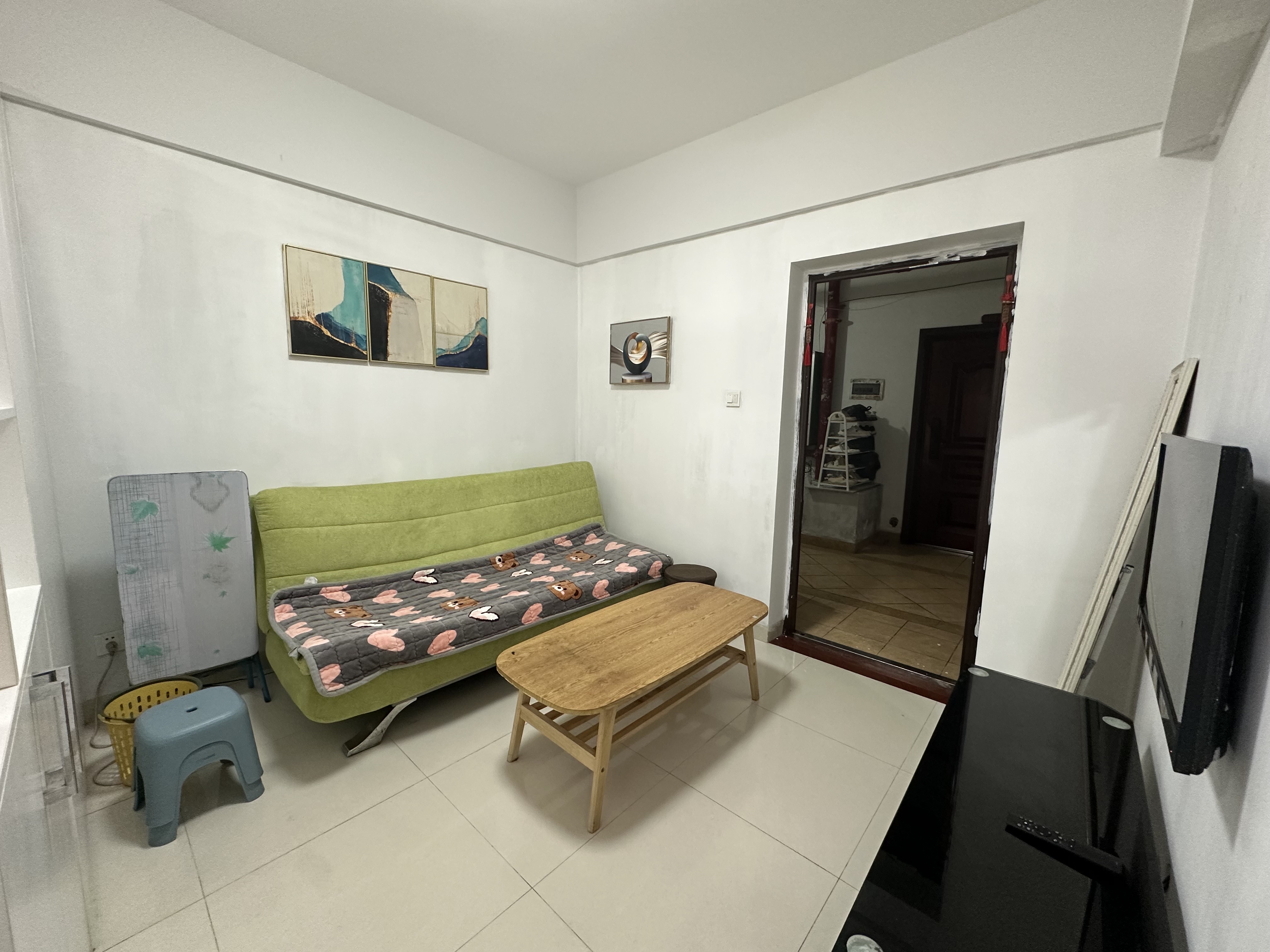 第五大道 1室1厅1卫 1800.0元/月 第五大道 1室1厅1卫 1800.0元/月室内图