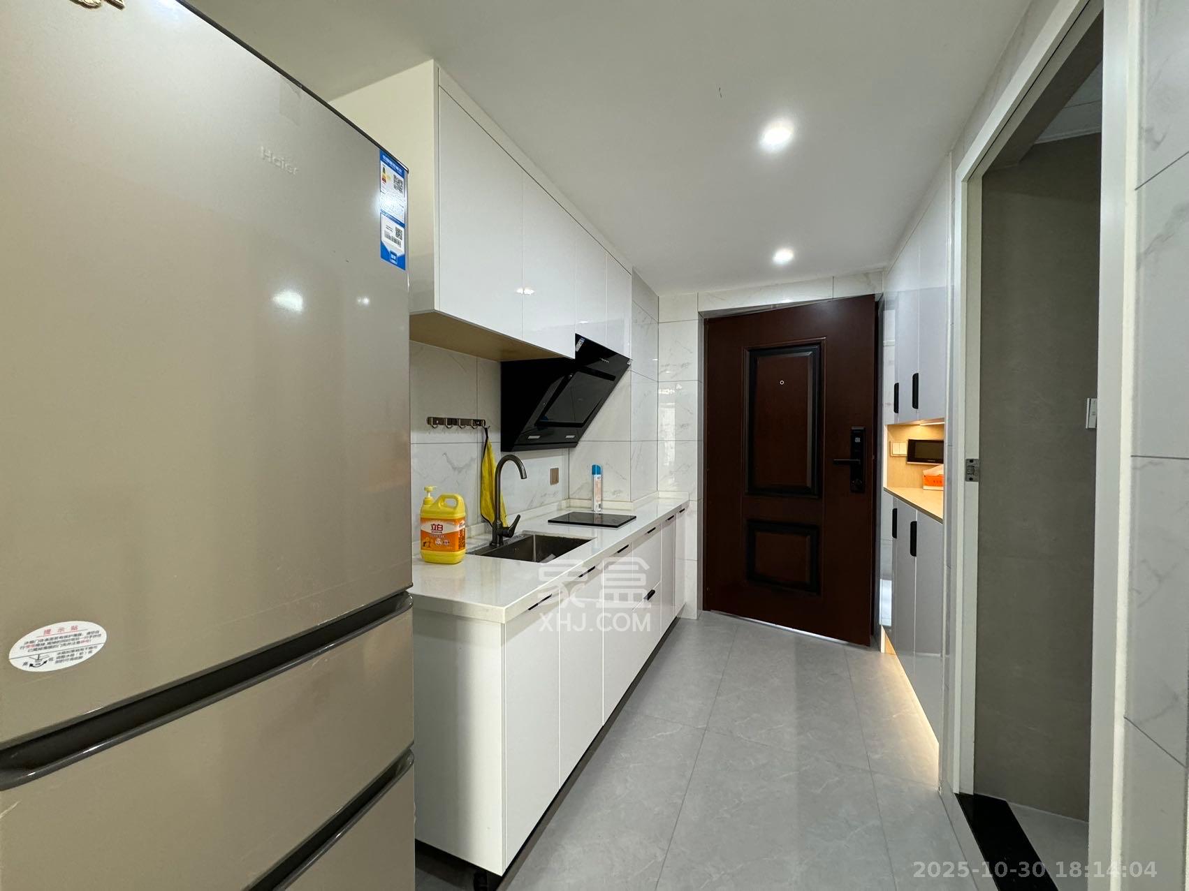 南益名士豪庭 2室1厅1卫 2100.0元/月 南益名士豪庭 2室1厅1卫 2100.0元/月室内图