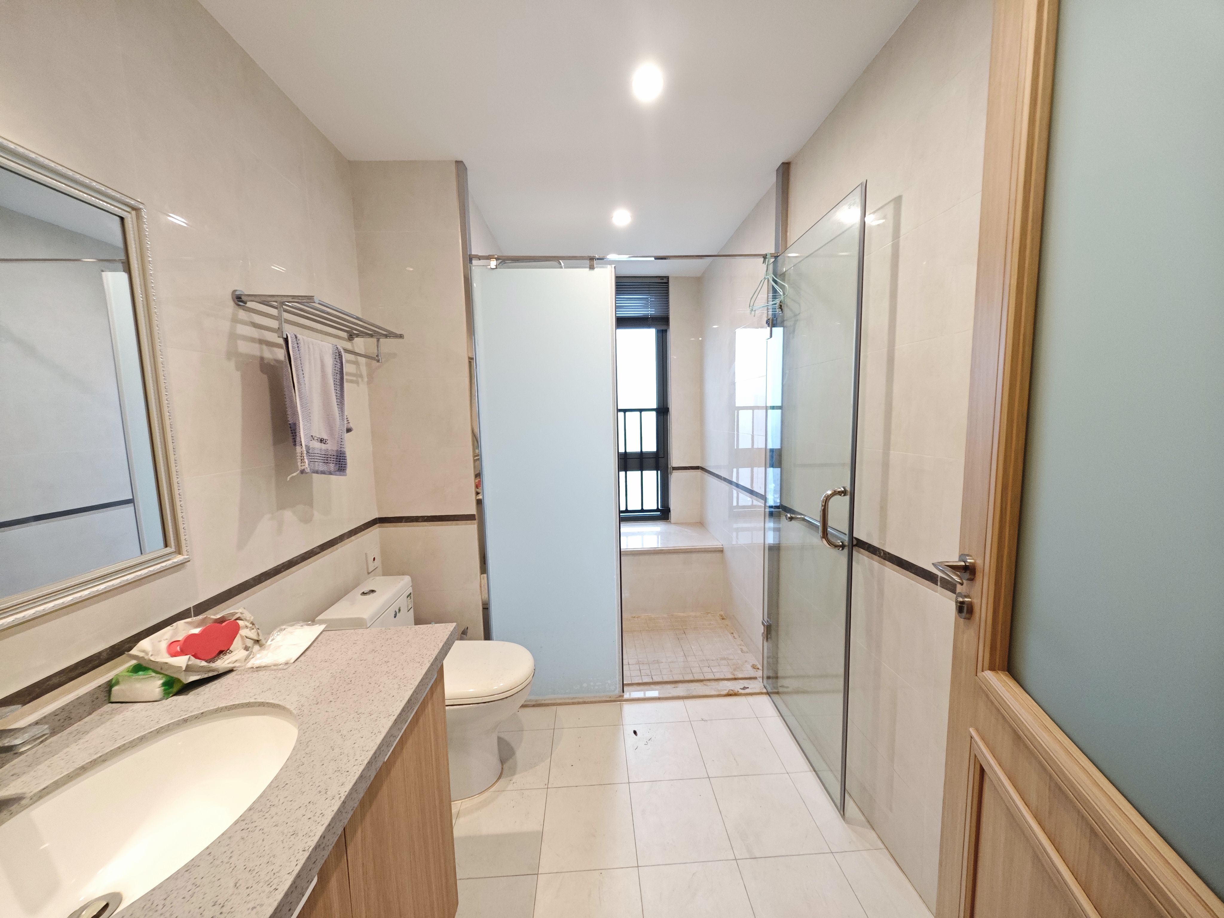 龙兴公馆 3室2厅2卫 7000.0元/月 龙兴公馆 3室2厅2卫 7000.0元/月室内图