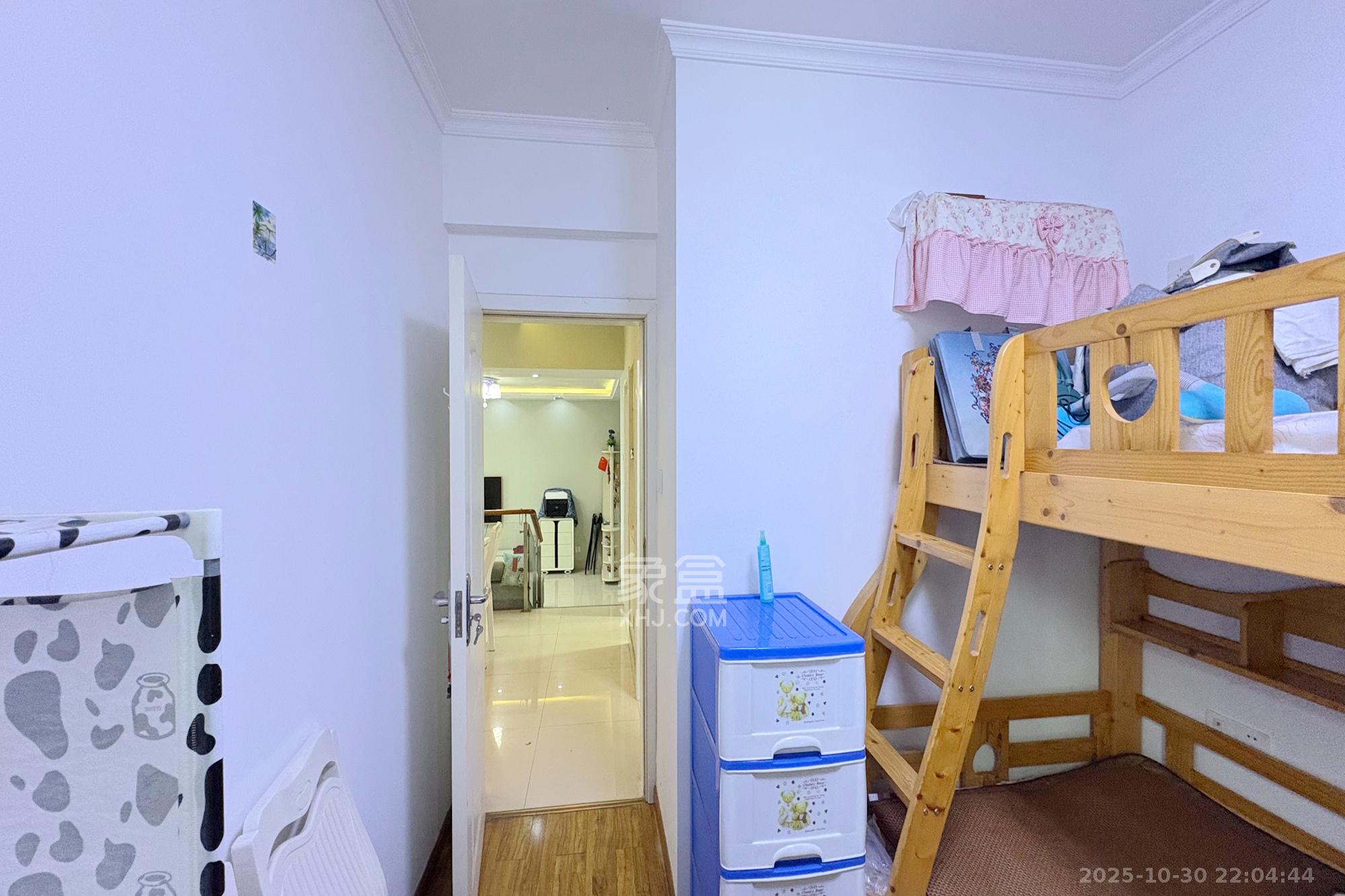 王府花园 4室2厅2卫 225.0万 王府花园 4室2厅2卫 225.0万其他