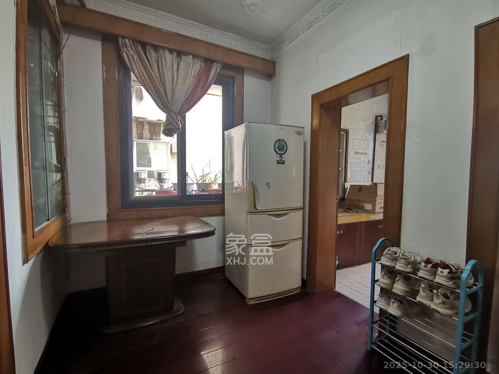 交通厅宿舍 3室1厅1卫 2500.0元/月 交通厅宿舍 3室1厅1卫 2500.0元/月室内图