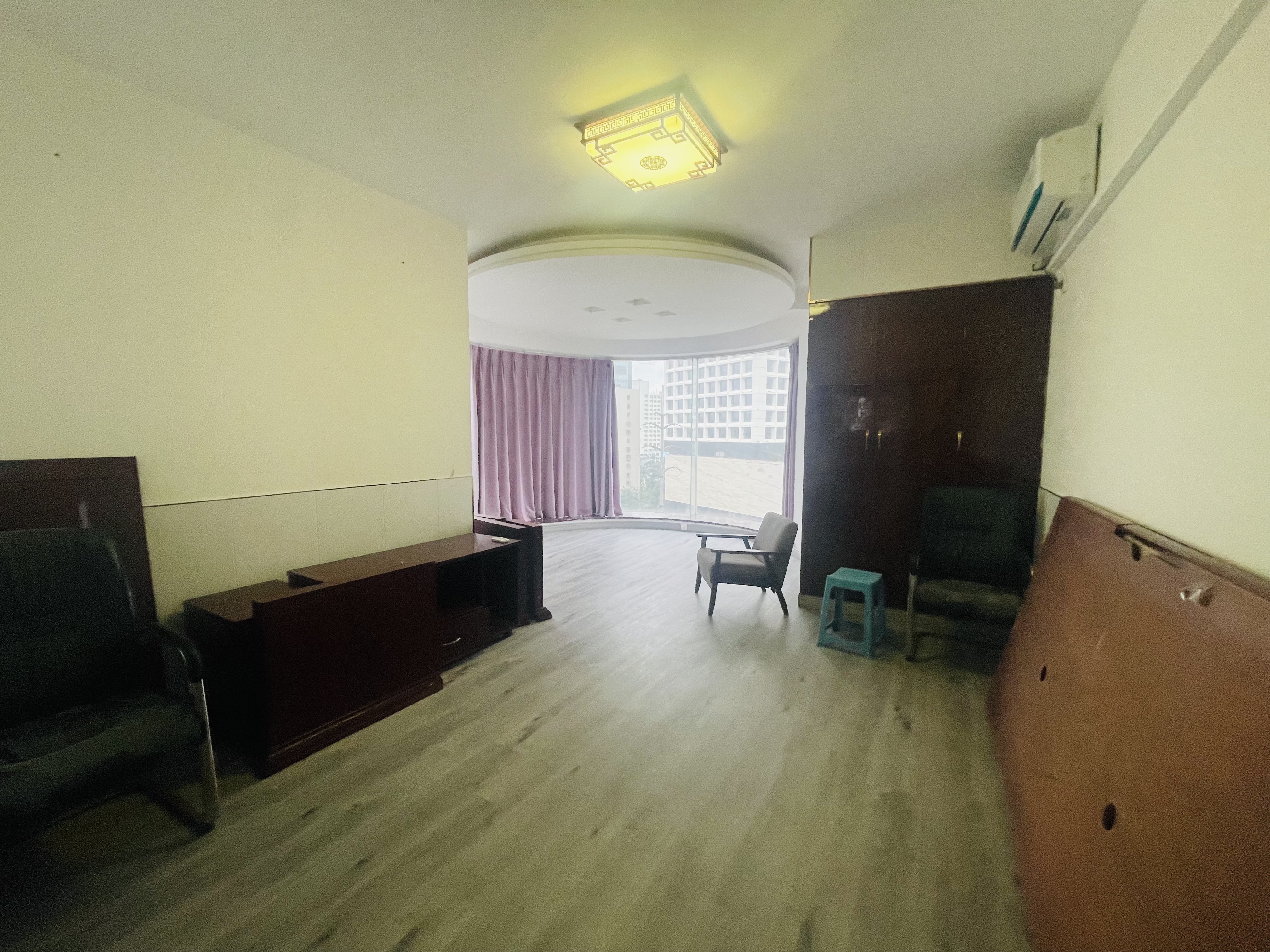 半山花园 5室2厅1卫 5800.0元/月 半山花园 5室2厅1卫 5800.0元/月室内图