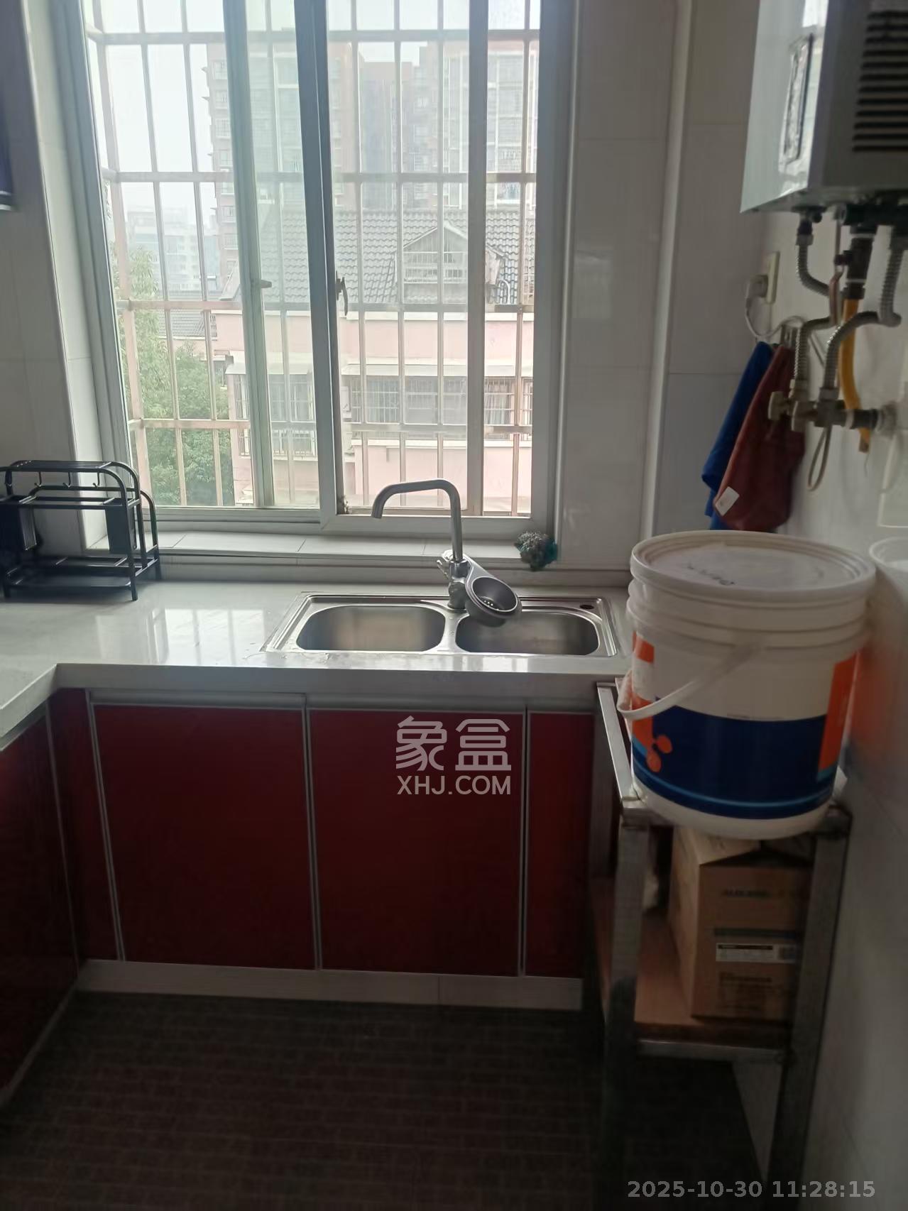 龙吉湾小区（龙瑞尚苑）  2室2厅1卫    1200.0元/月室内图