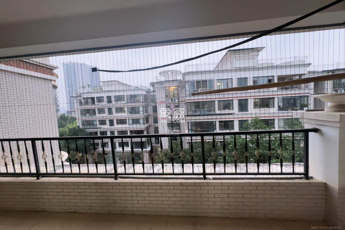 江山帝景雅典  3室2厅2卫    2200.0元/月 江山帝景雅典  3室2厅2卫    2200.0元/月室内图