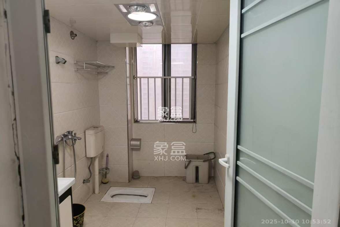 恒广国际景园一二区 3室2厅1卫 2000.0元/月 恒广国际景园一二区 3室2厅1卫 2000.0元/月室内图