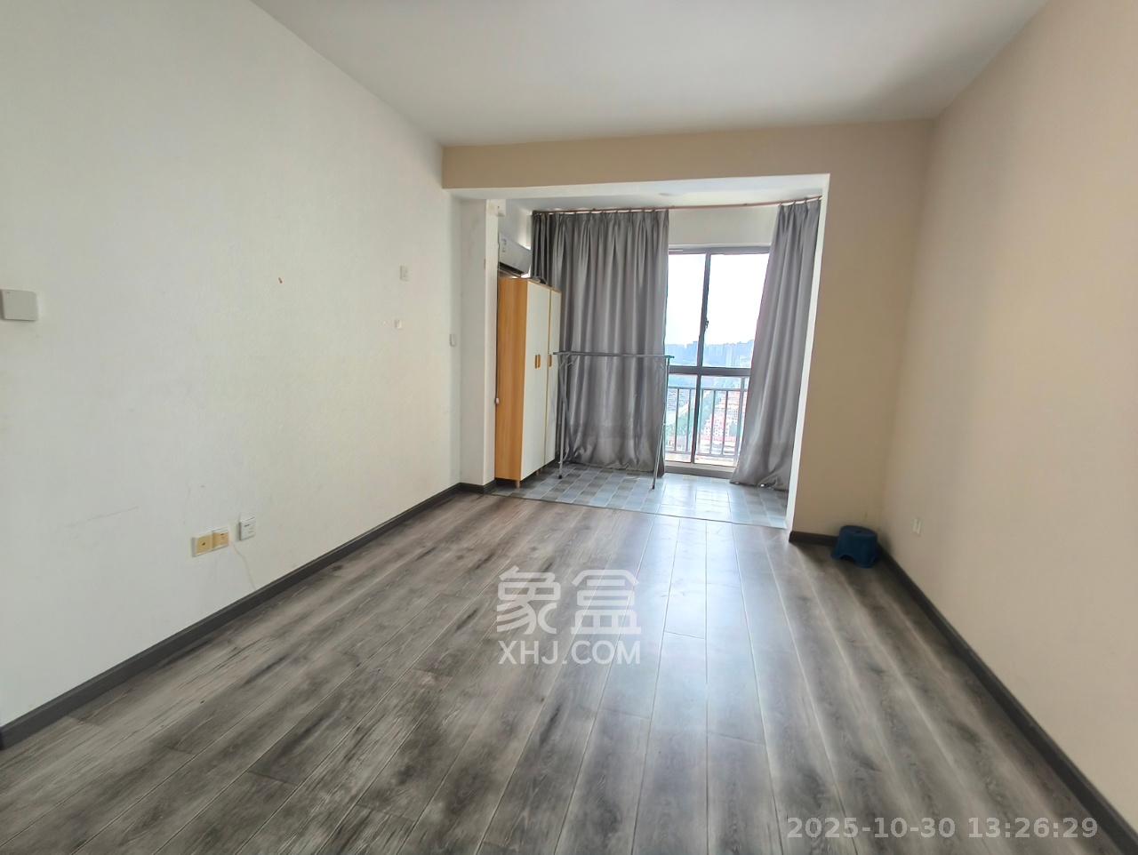 融圣国际  3室2厅2卫    3500.0元/月 融圣国际  3室2厅2卫    3500.0元/月室内图