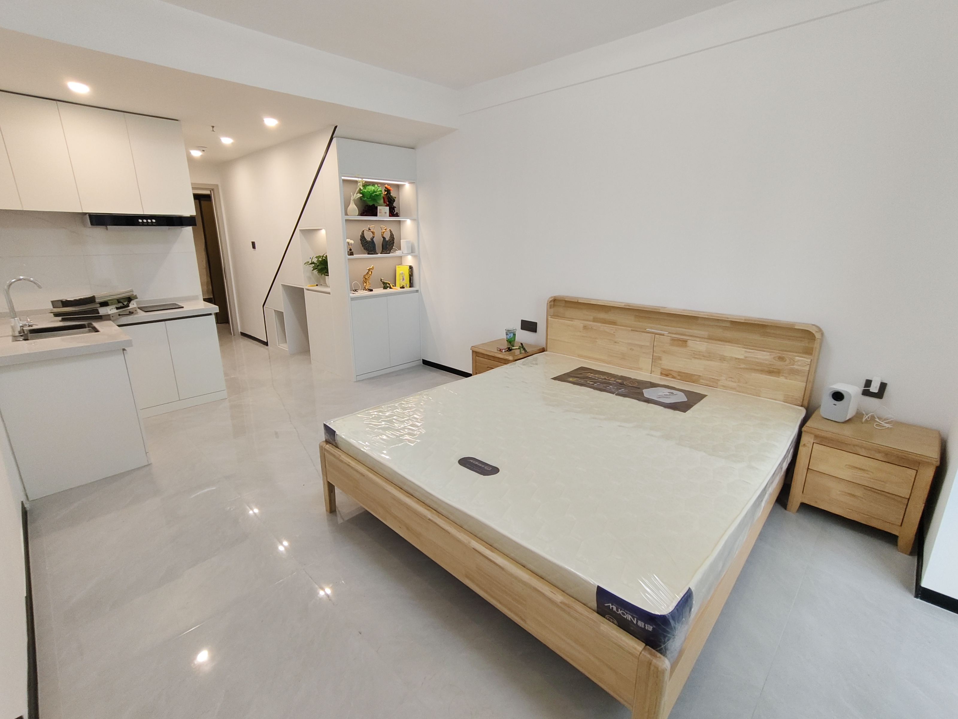 龙湖光年  1室0厅1卫    1800.0元/月室内图