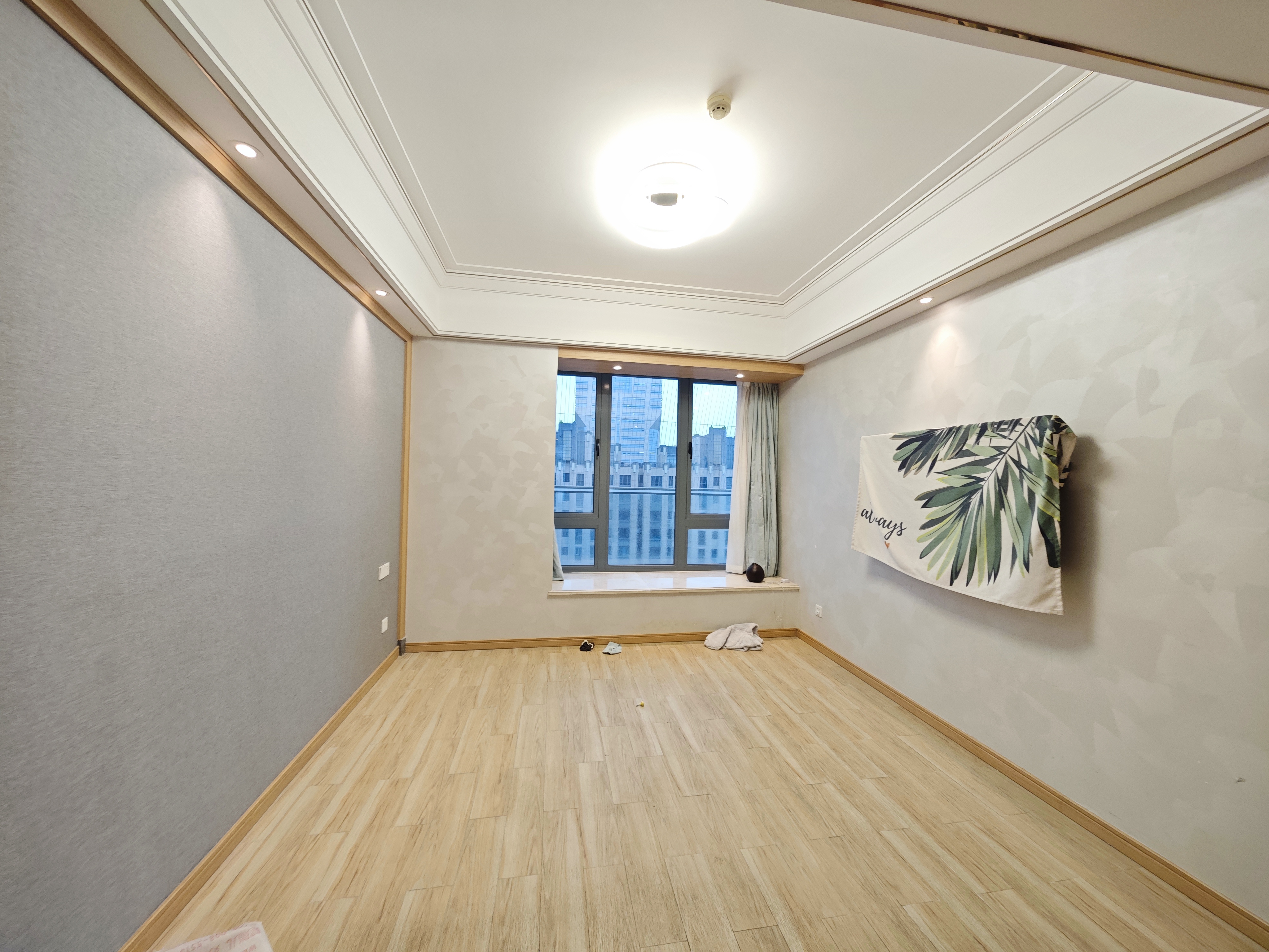 龙兴公馆  3室2厅2卫    7000.0元/月室内图