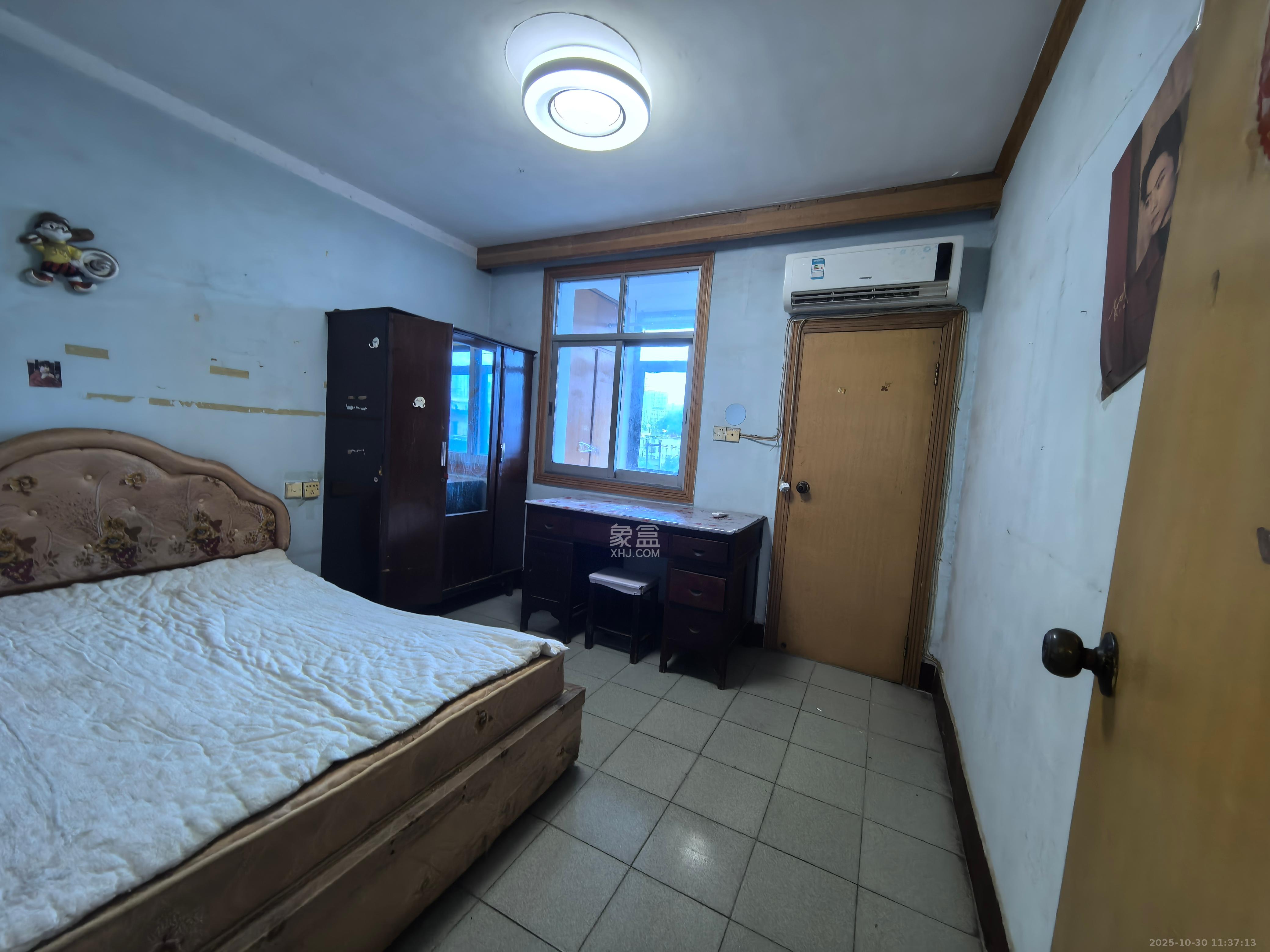 天凯东苑  2室2厅1卫    1700.0元/月室内图