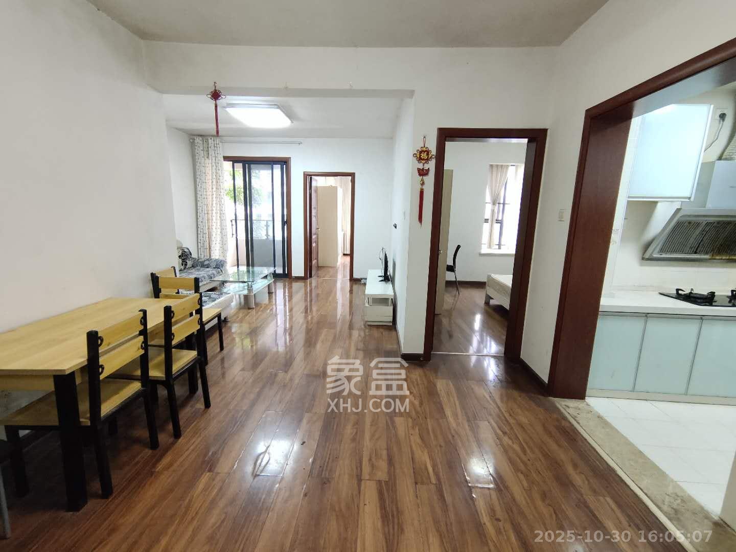 长房时代城 2室2厅1卫 2300.0元/月 长房时代城 2室2厅1卫 2300.0元/月室内图