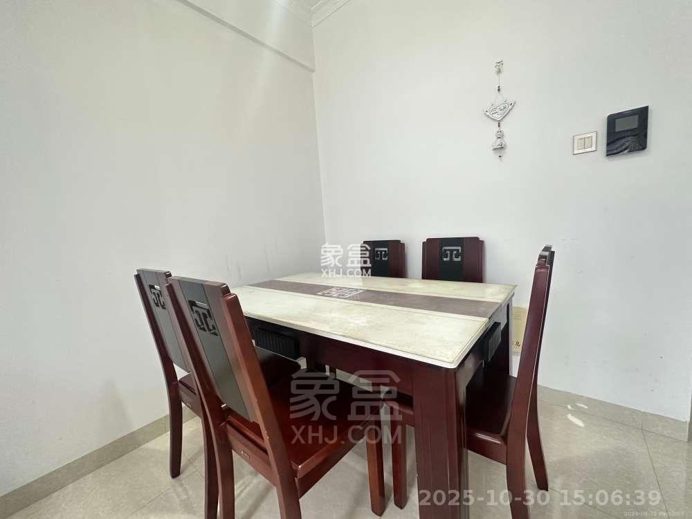 泰山公馆  2室1厅1卫    1800.0元/月 泰山公馆  2室1厅1卫    1800.0元/月室内图