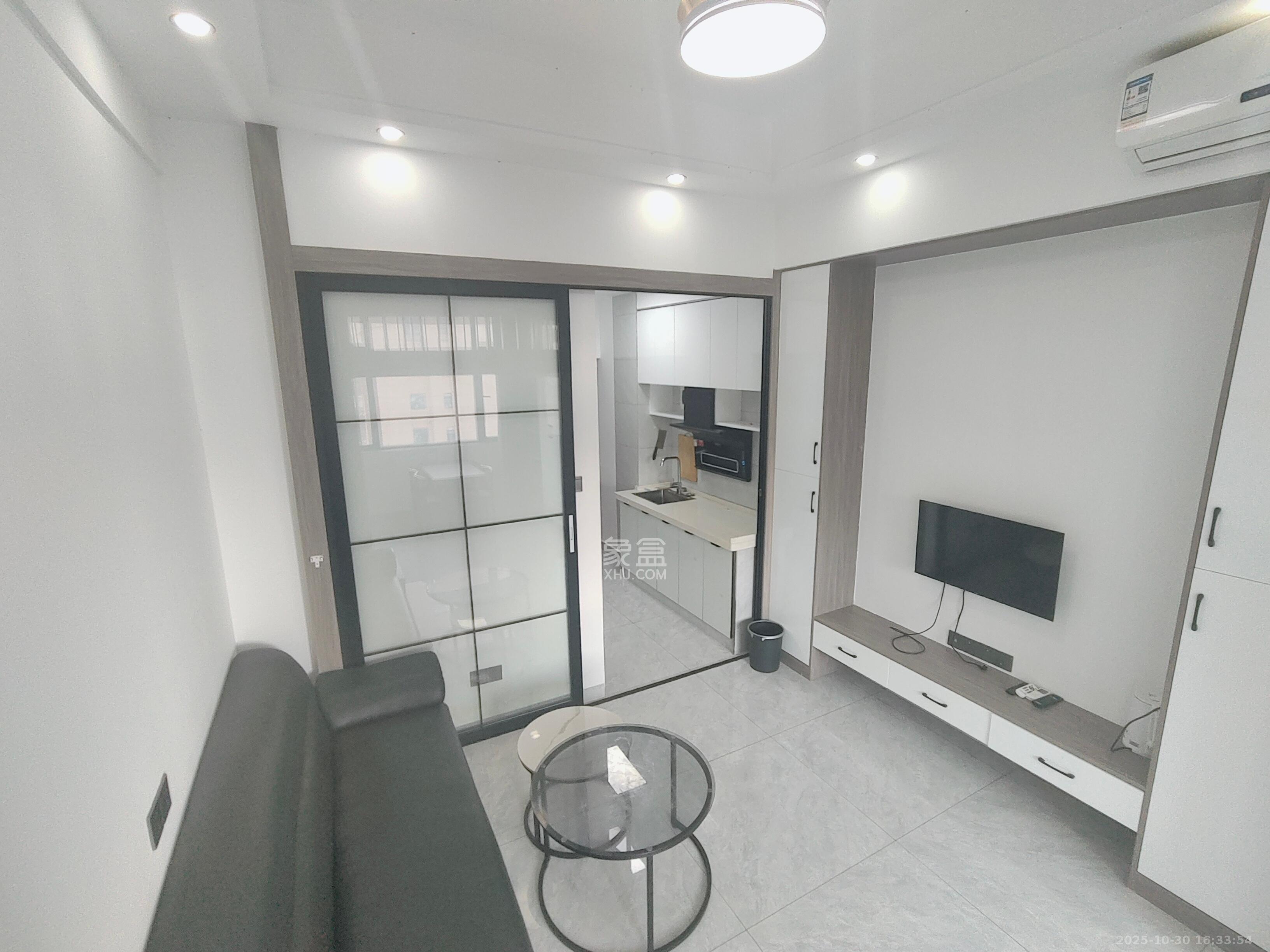 日盛湖湘花苑  1室1厅1卫    1400.0元/月室内图