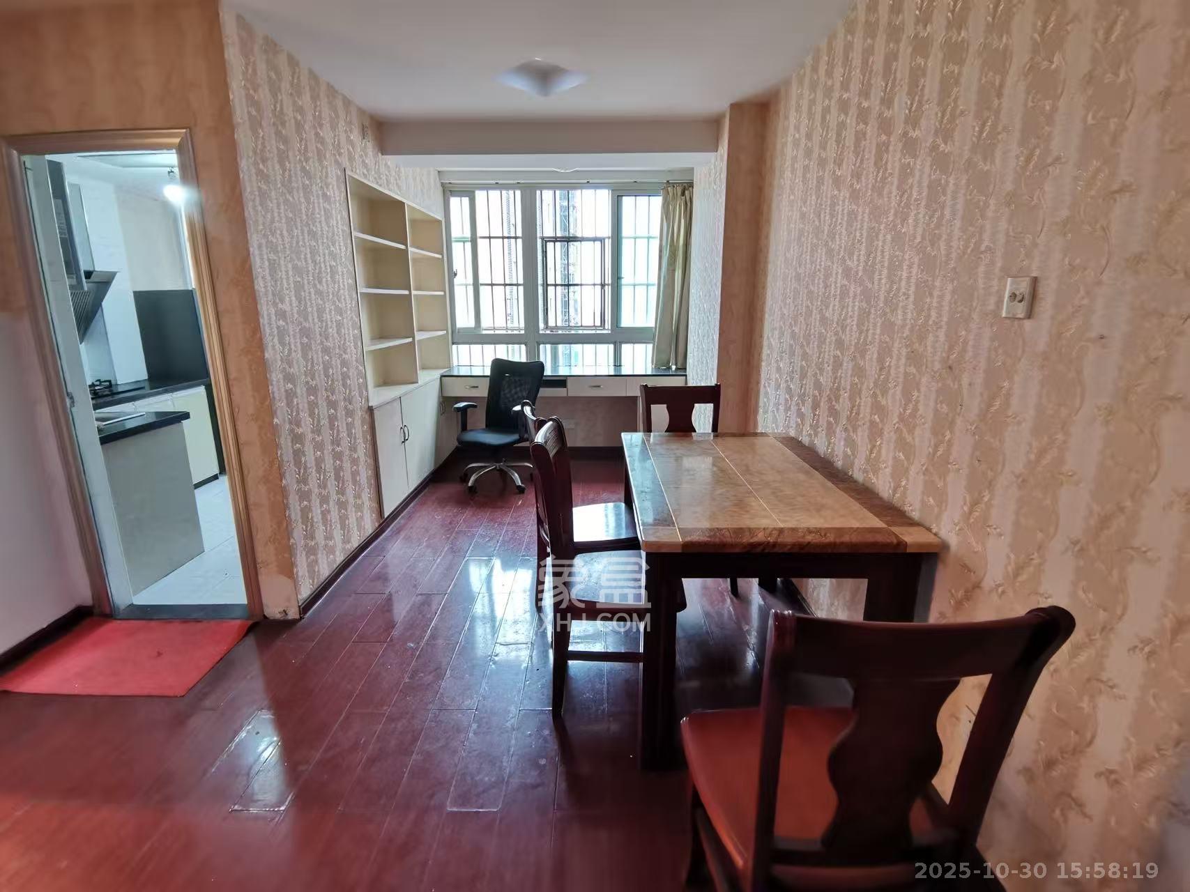 汇都公寓  1室1厅1卫    1600.0元/月室内图