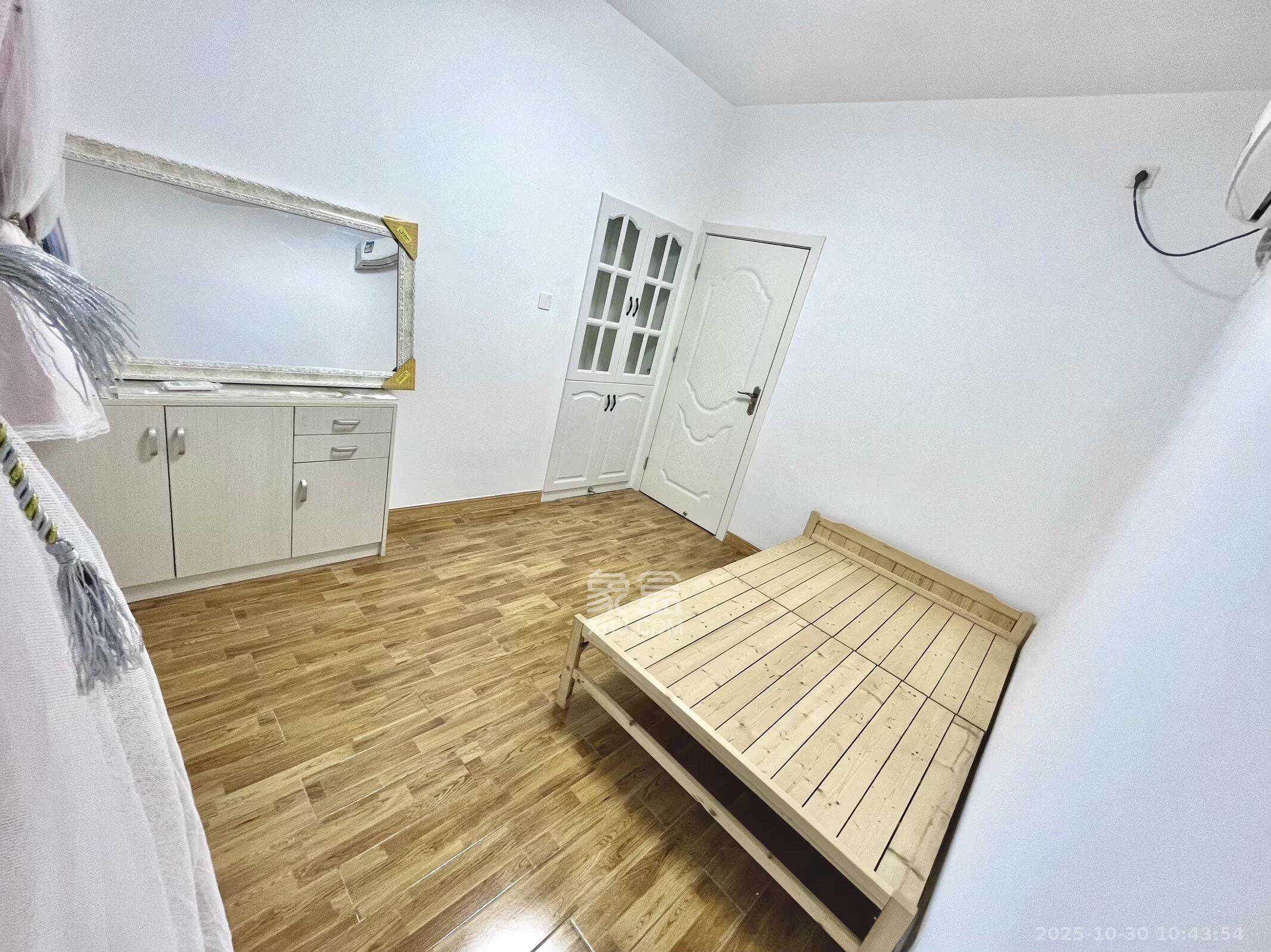 百合御都 2室2厅1卫 1600.0元/月 百合御都 2室2厅1卫 1600.0元/月室内图