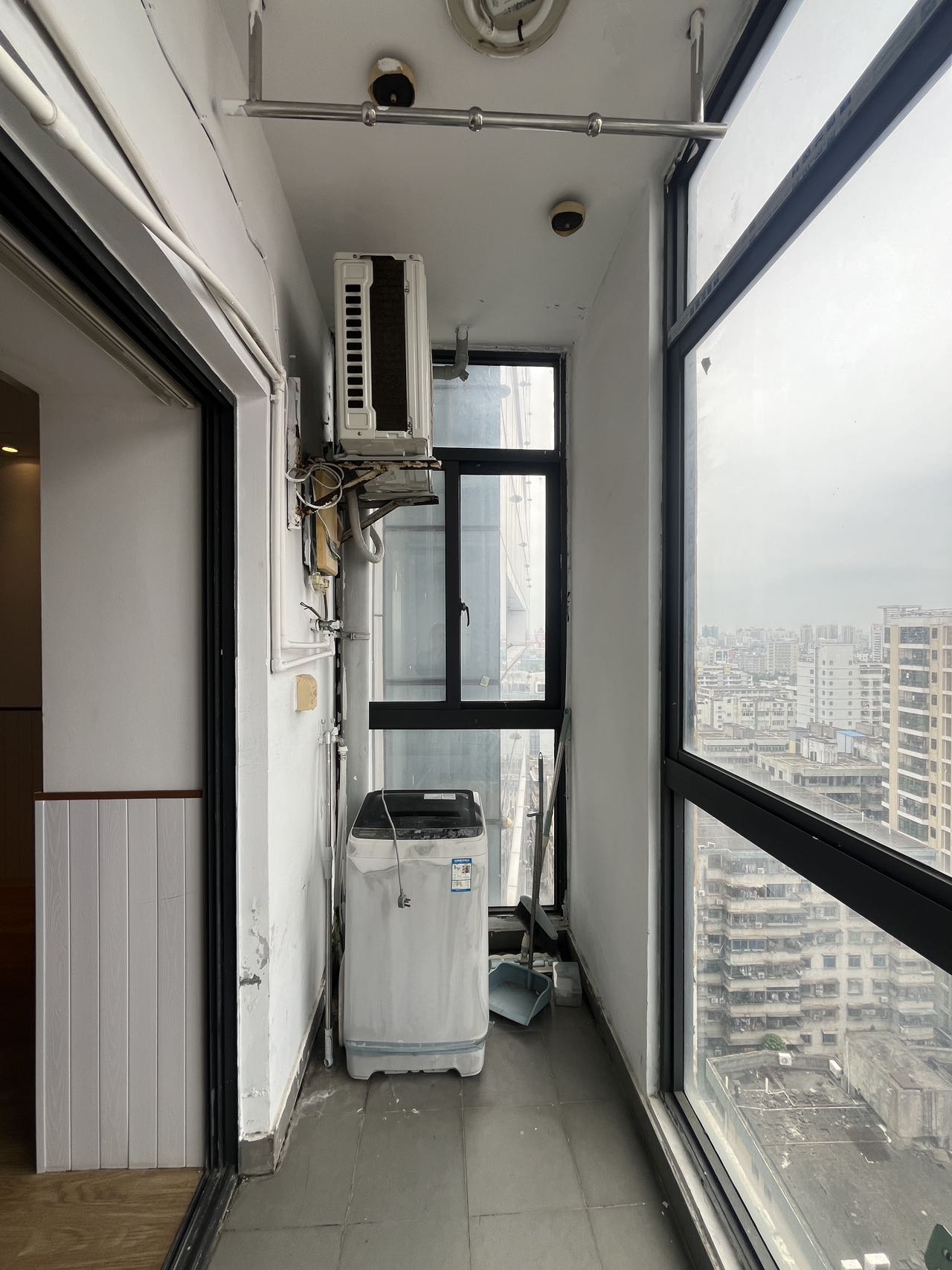 望海国际广场  1室0厅1卫    1500.0元/月室内图