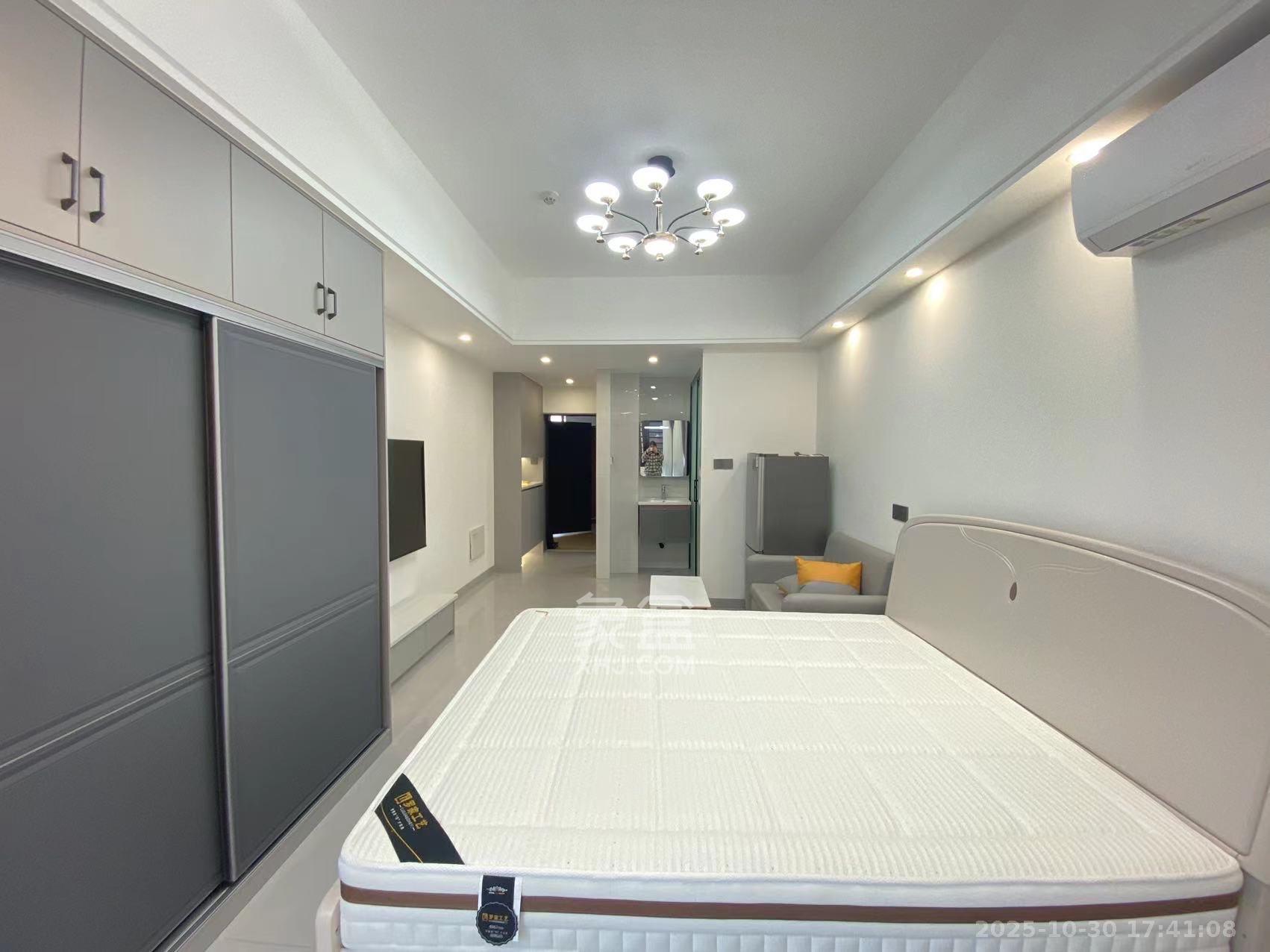 嘉雨兴园  1室0厅0卫    1600.0元/月 嘉雨兴园  1室0厅0卫    1600.0元/月室内图