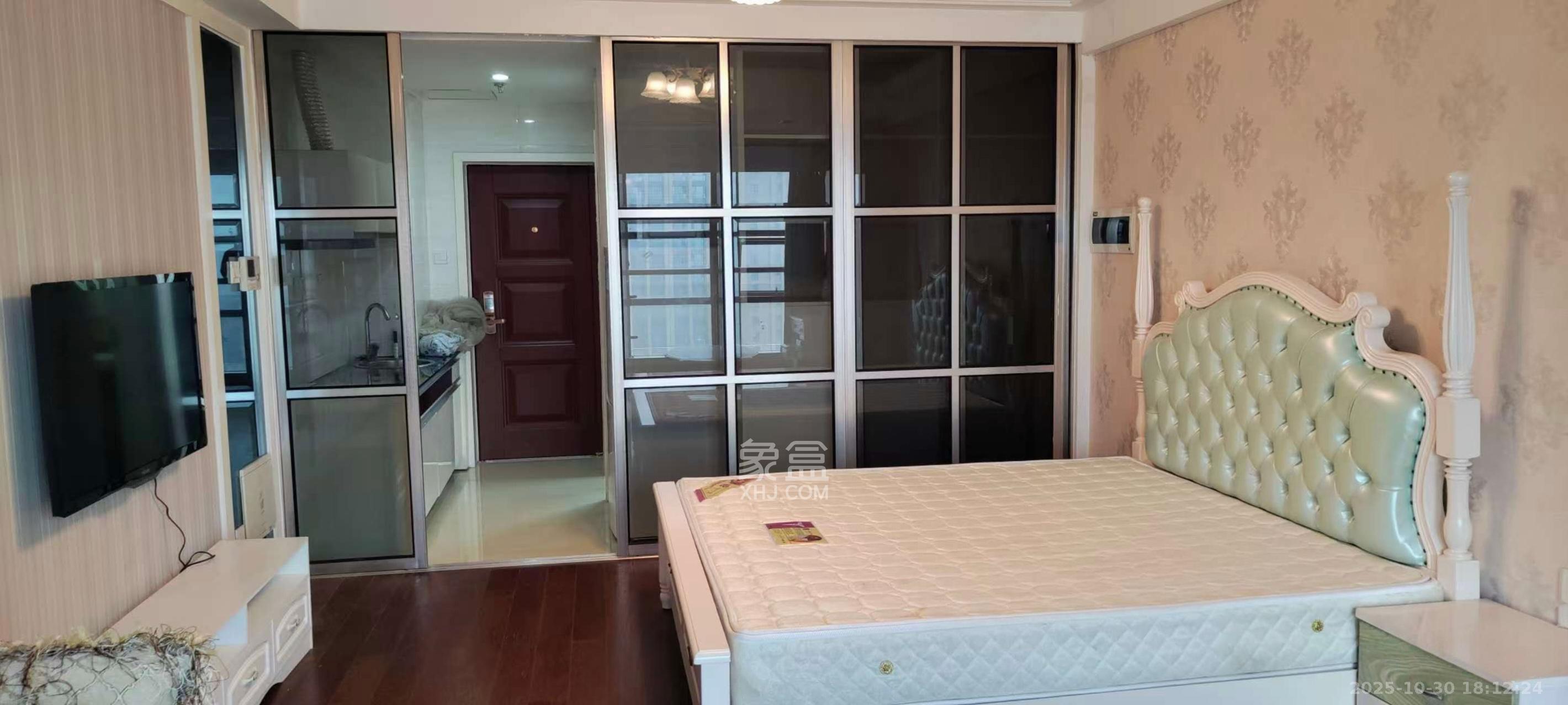 壹号公馆  1室1厅1卫    2000.0元/月 壹号公馆  1室1厅1卫    2000.0元/月