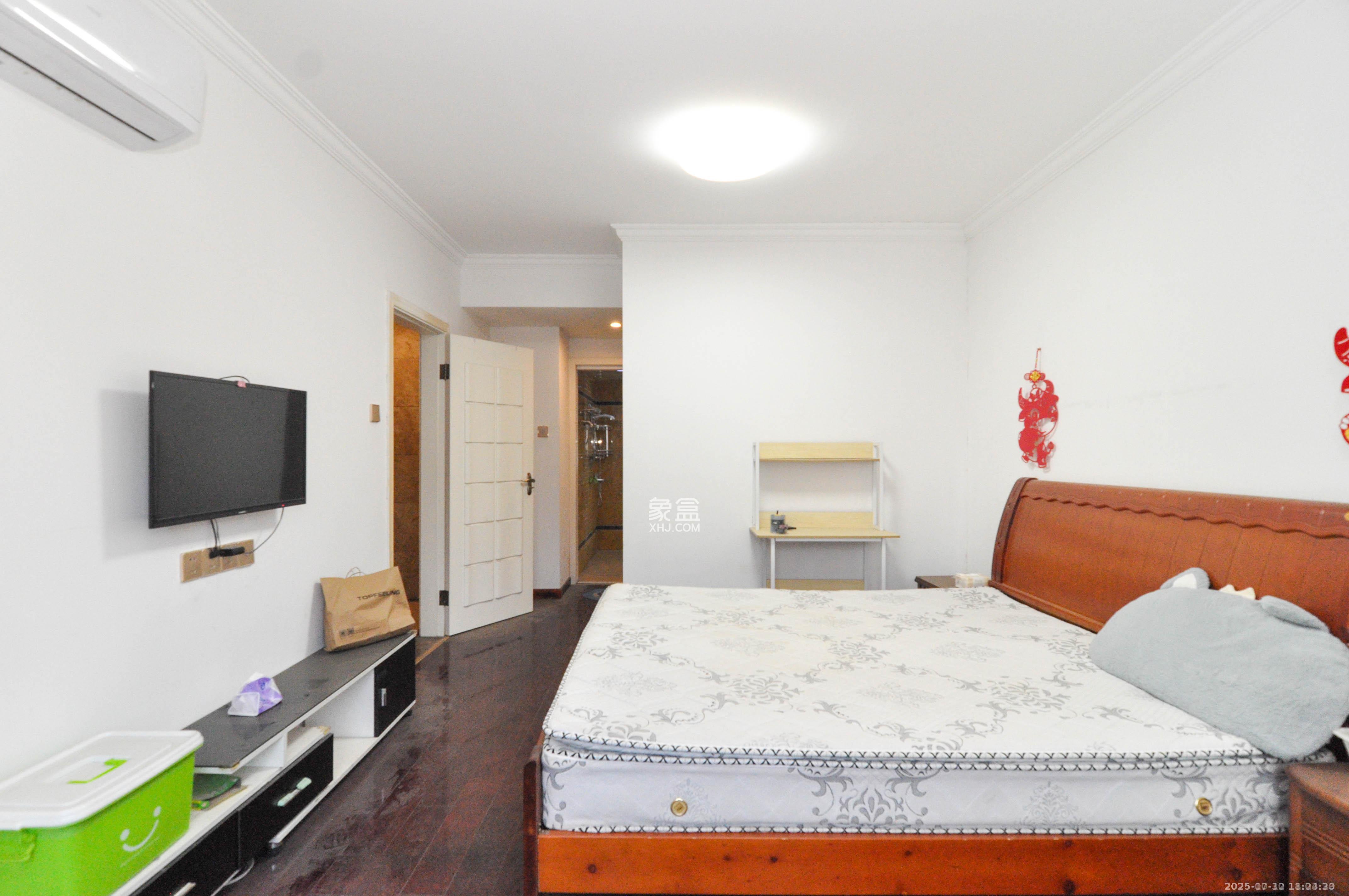 阿普阿布  3室2厅2卫    2700.0元/月室内图