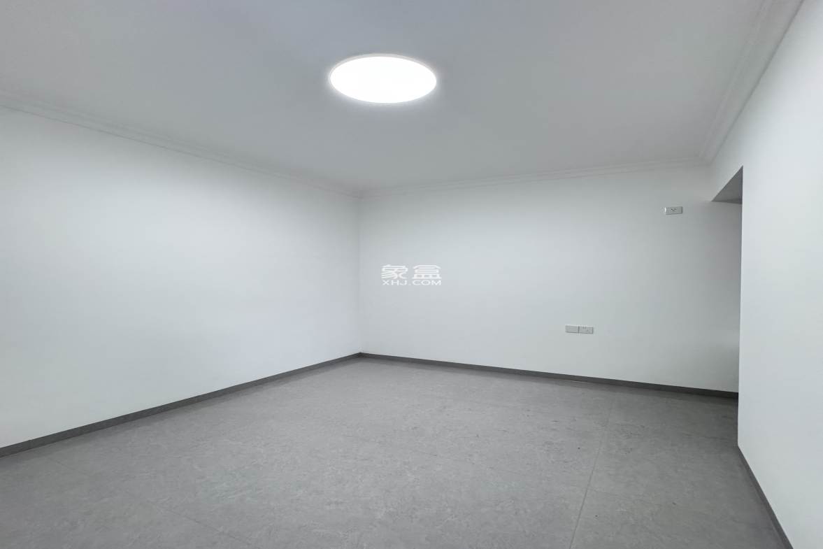 融冠亲城 4室2厅2卫 2800.0元/月 融冠亲城 4室2厅2卫 2800.0元/月室内图