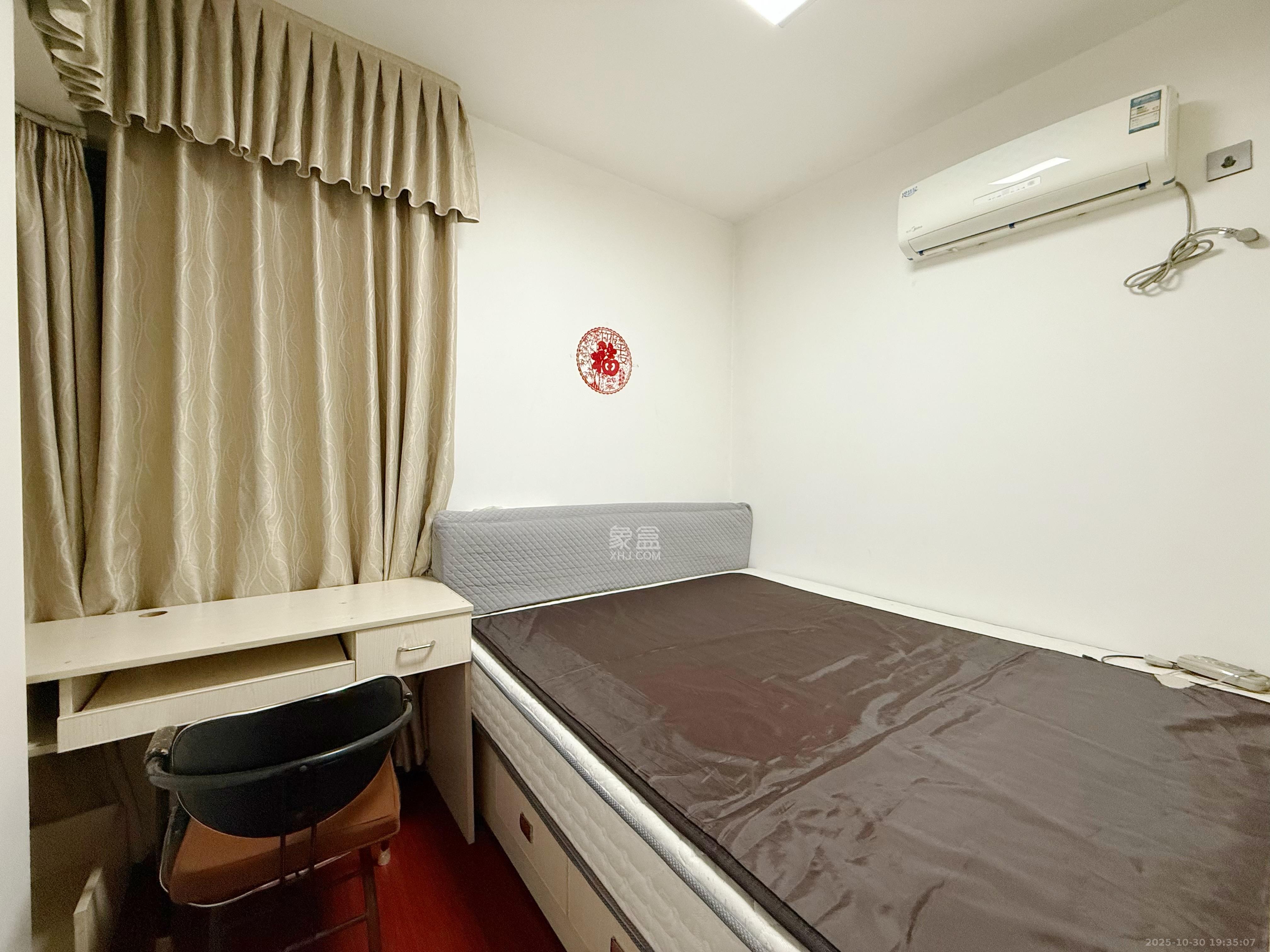 蓝山郡  2室1厅1卫    1800.0元/月室内图