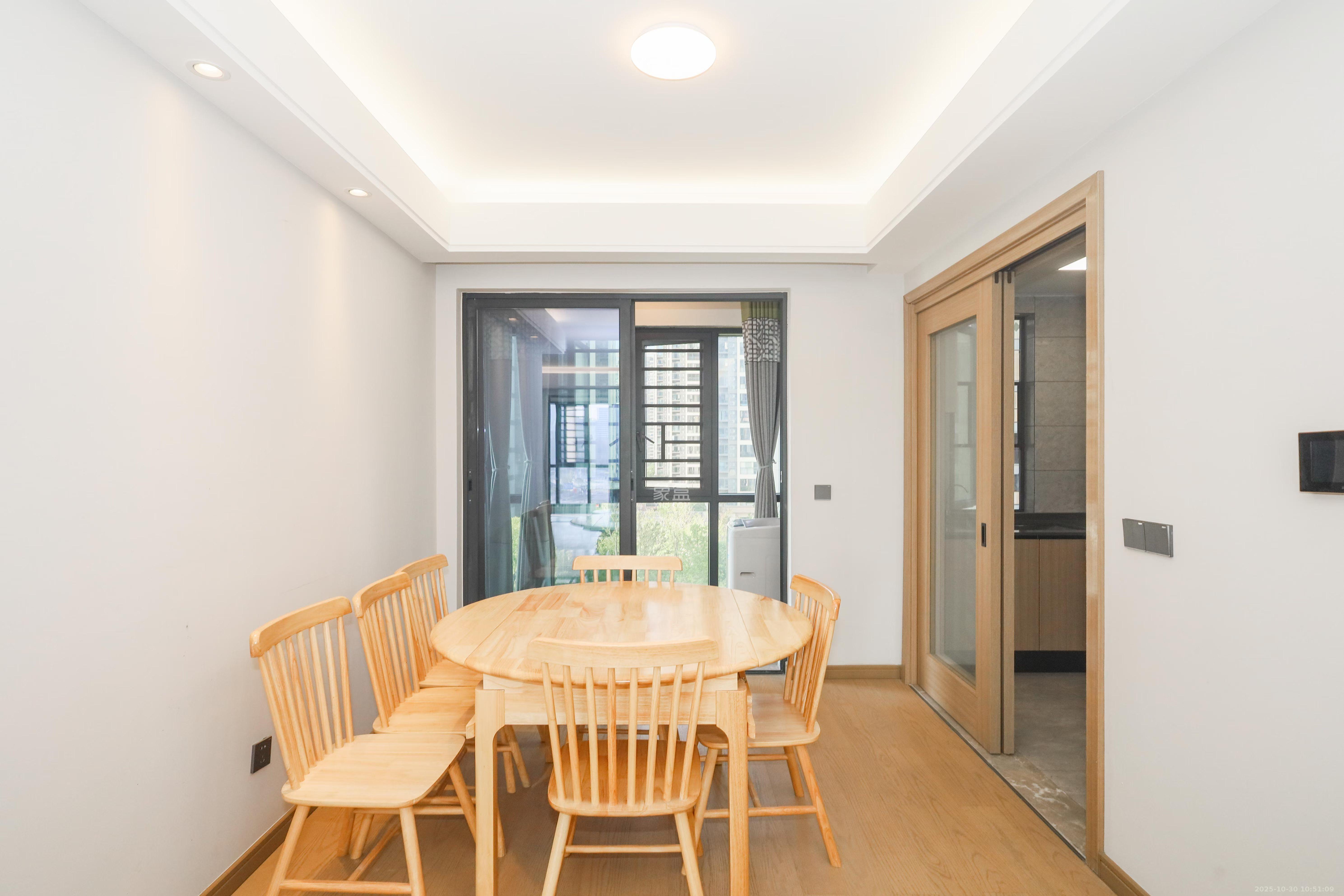 爱家当代境  4室2厅2卫    3500.0元/月 爱家当代境  4室2厅2卫    3500.0元/月室内图