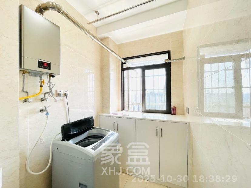 地质家园一、二期(地泰人民公馆)  2室1厅1卫    3300.0元/月 地质家园一、二期(地泰人民公馆)  2室1厅1卫    3300.0元/月室内图