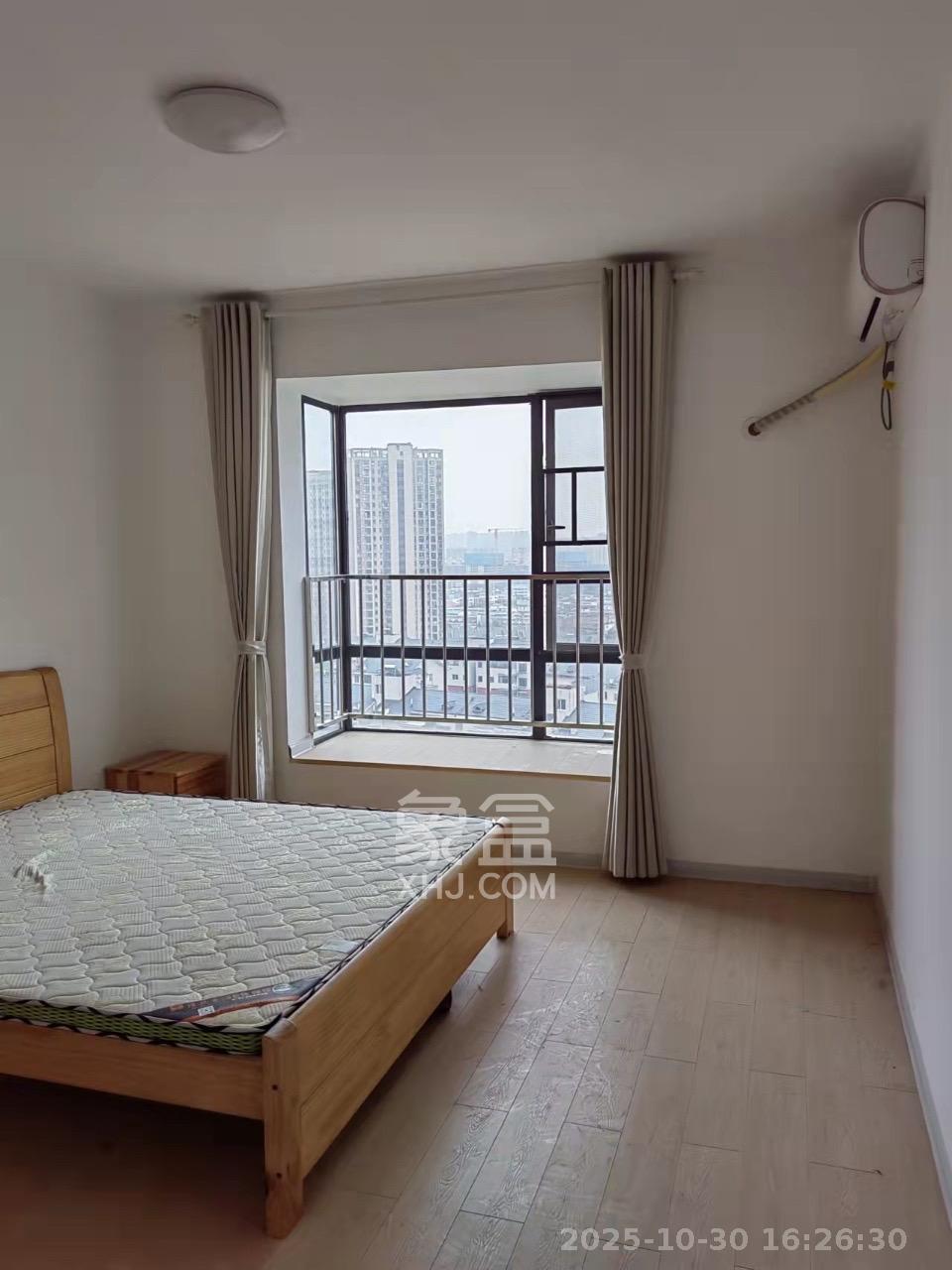 轻盐阳光CEO(轻盐雅苑)(轻奢时代)  3室0厅0卫    2200.0元/月 轻盐阳光CEO(轻盐雅苑)(轻奢时代)  3室0厅0卫    2200.0元/月室内图