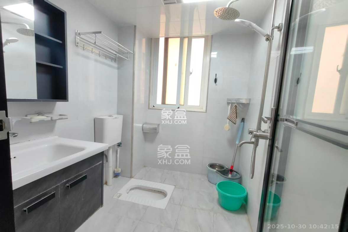 谷山乐园三期  2室2厅1卫    2000.0元/月 谷山乐园三期  2室2厅1卫    2000.0元/月室内图