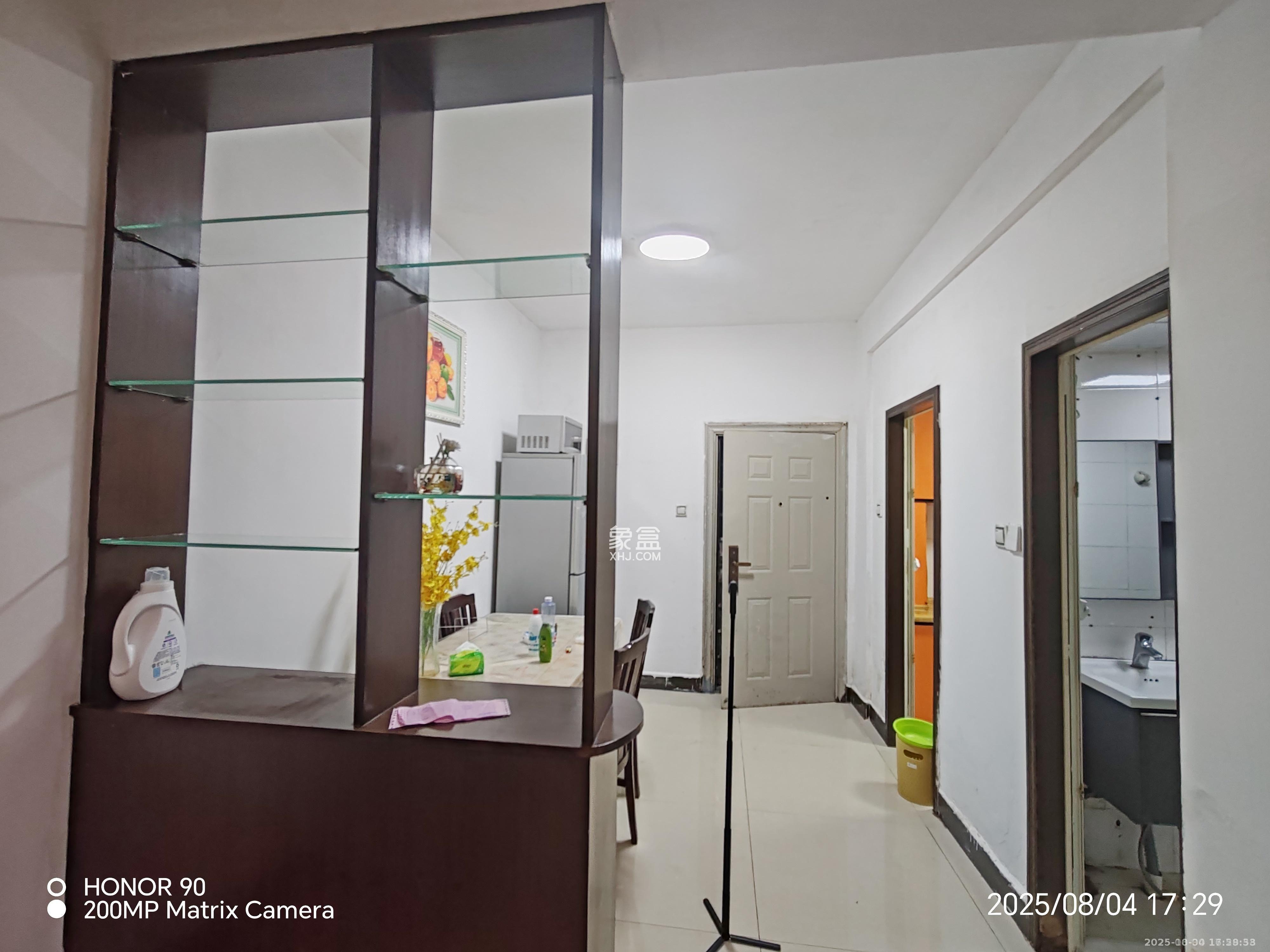 东方新世界  2室1厅1卫    2000.0元/月室内图