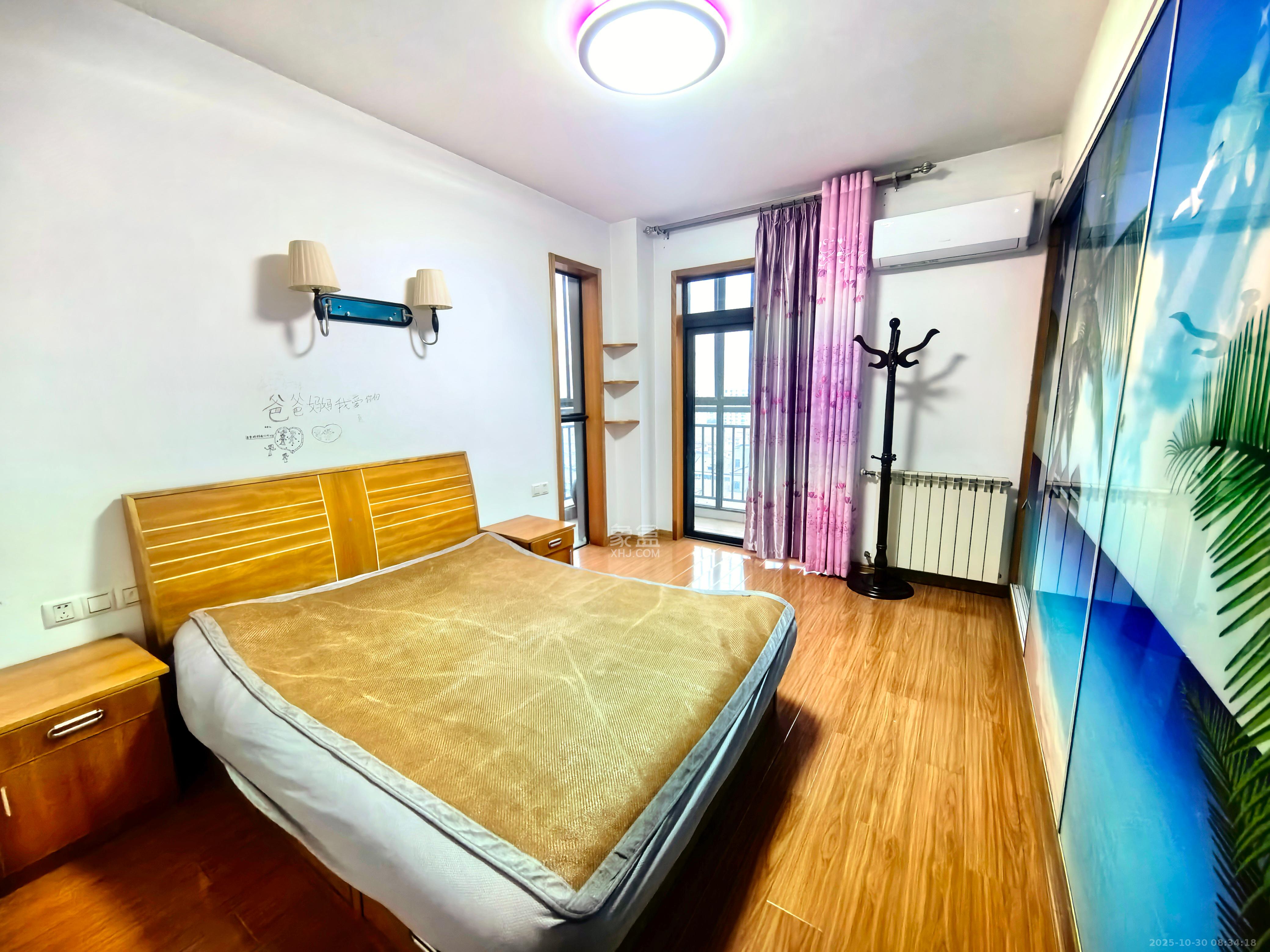 浏阳河畔家园  3室2厅2卫    2600.0元/月室内图