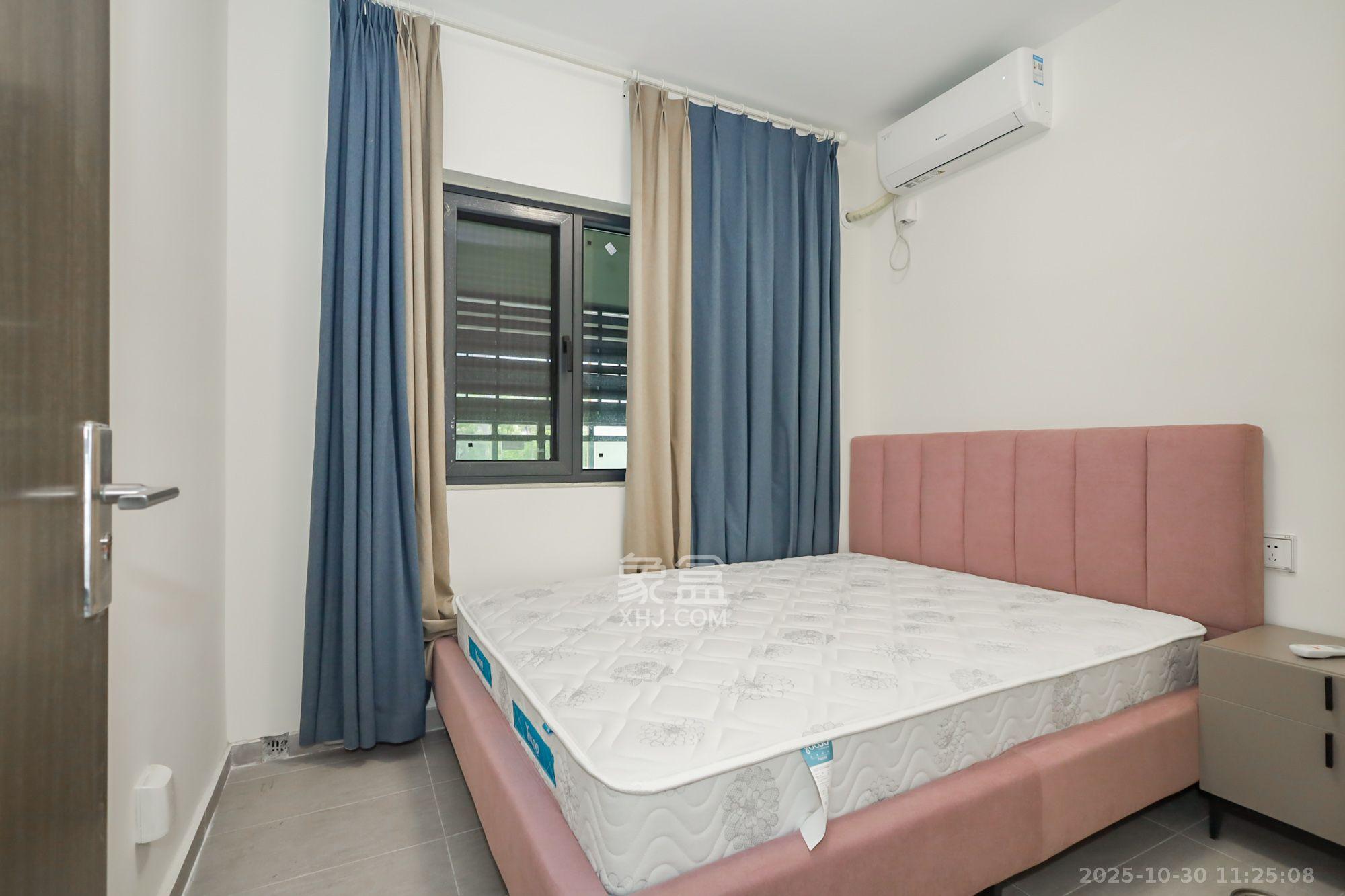 滨江府1913  4室2厅2卫    4000.0元/月室内图