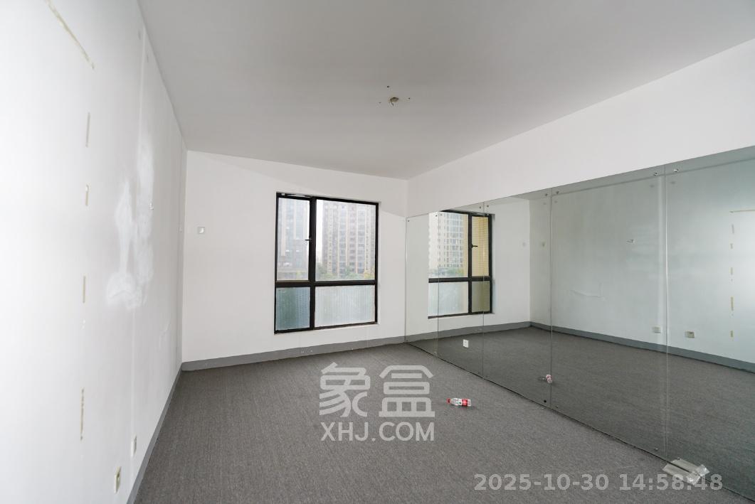 康斯丹郡(融程领秀佳园) 1室2厅2卫 1700.0元/月 康斯丹郡(融程领秀佳园) 1室2厅2卫 1700.0元/月室内图