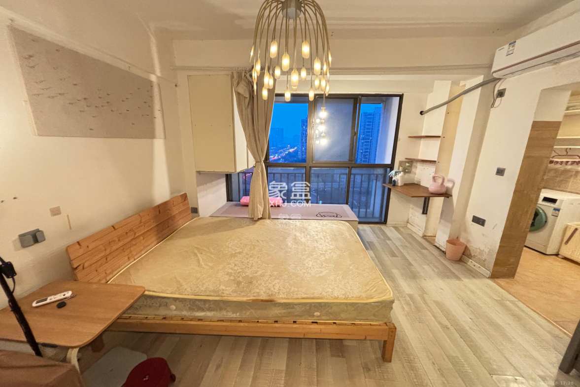 钱隆樽品(一、二、三期) 1室1厅1卫 1500.0元/月 钱隆樽品(一、二、三期) 1室1厅1卫 1500.0元/月室内图