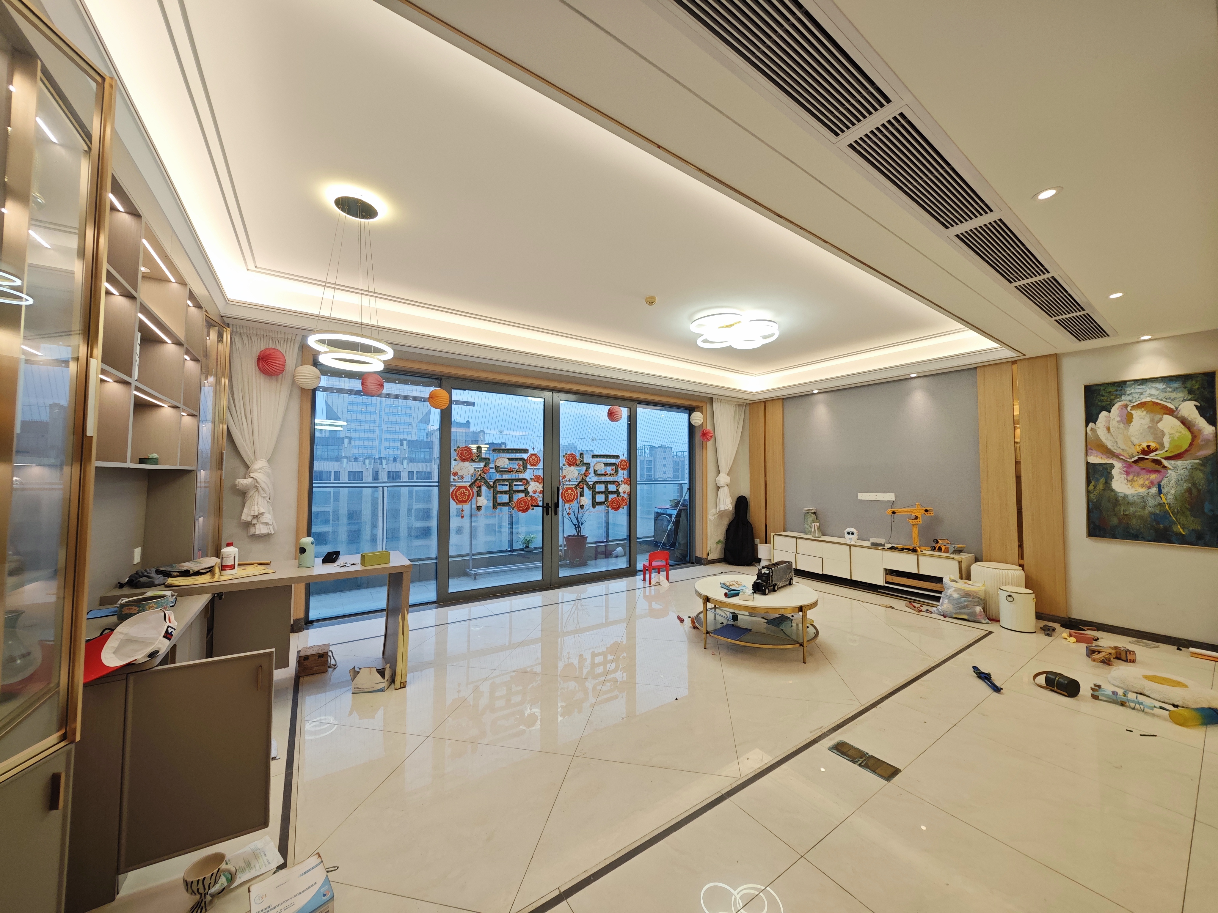 龙兴公馆 3室2厅2卫 7000.0元/月 龙兴公馆 3室2厅2卫 7000.0元/月室内图