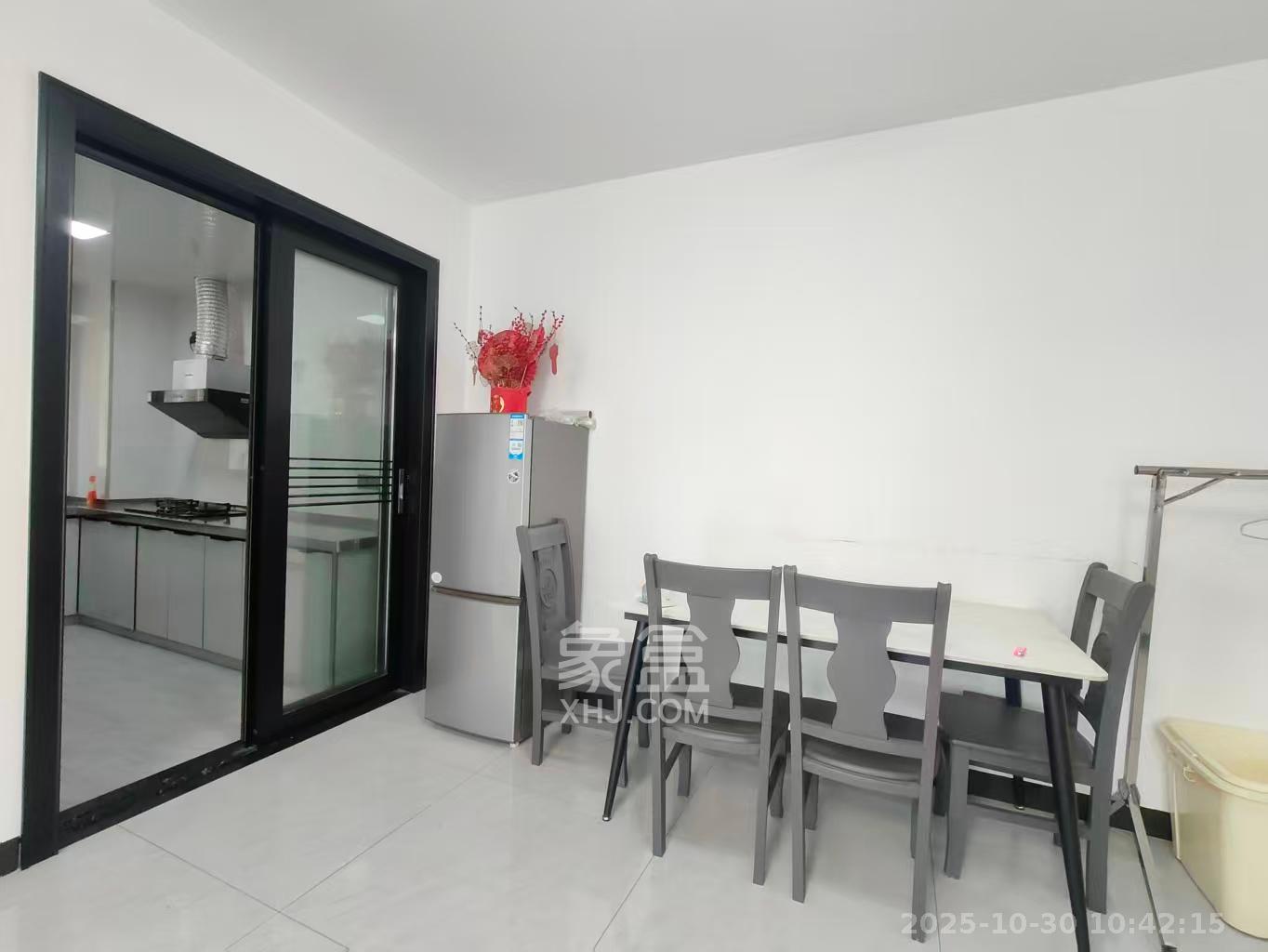 谷山乐园三期  2室2厅1卫    2000.0元/月 谷山乐园三期  2室2厅1卫    2000.0元/月室内图