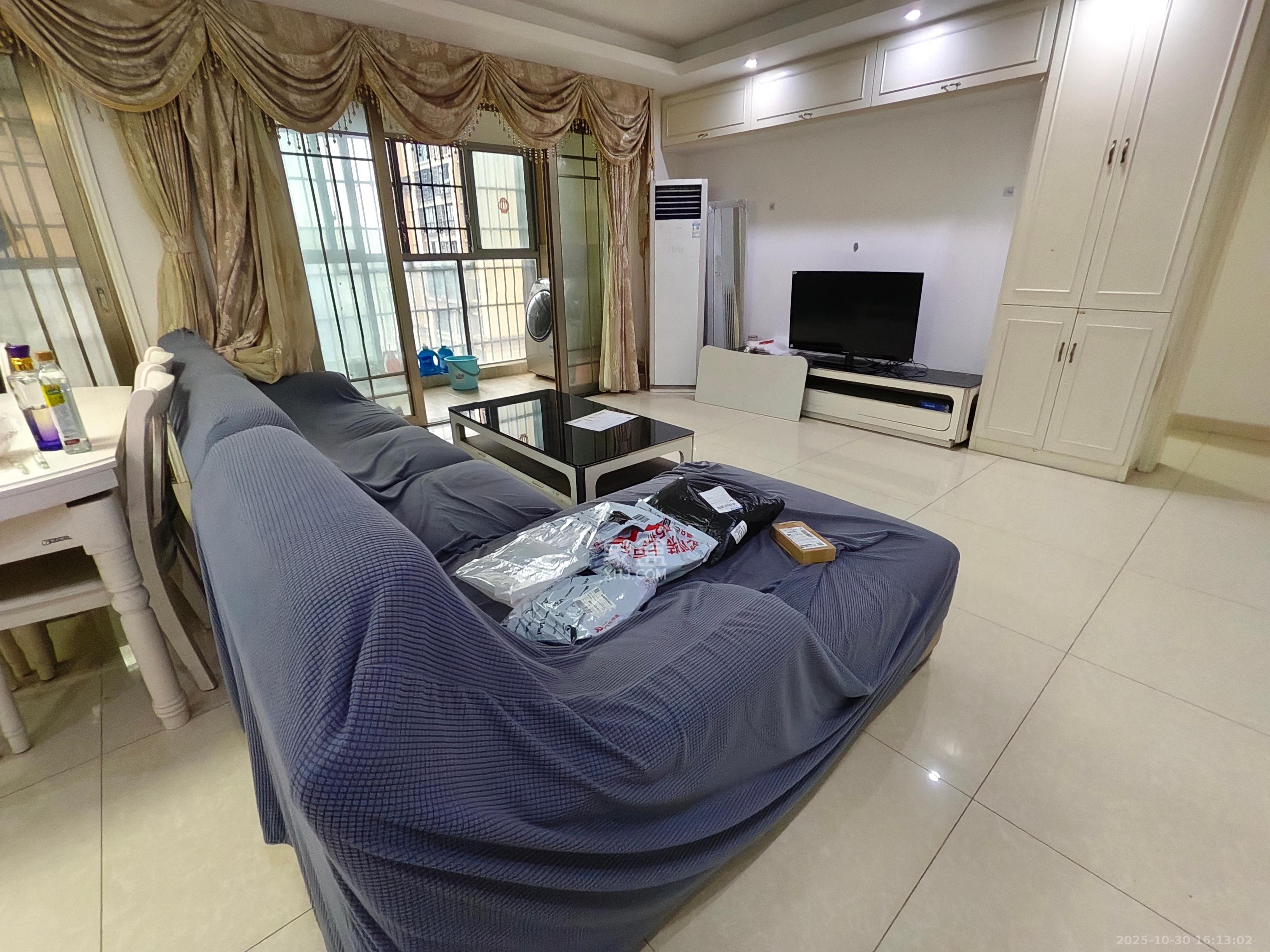 潇湘奥林匹克花园  3室2厅1卫    2600.0元/月 潇湘奥林匹克花园  3室2厅1卫    2600.0元/月