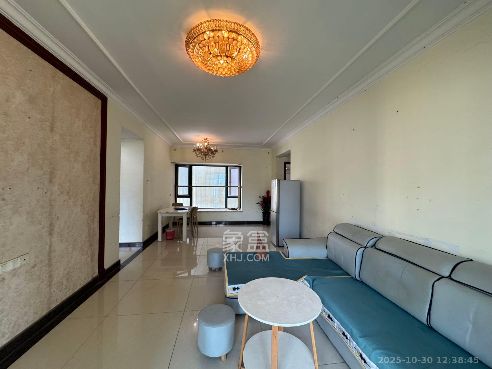 恒大绿洲  3室2厅2卫    2500.0元/月 恒大绿洲  3室2厅2卫    2500.0元/月室内图