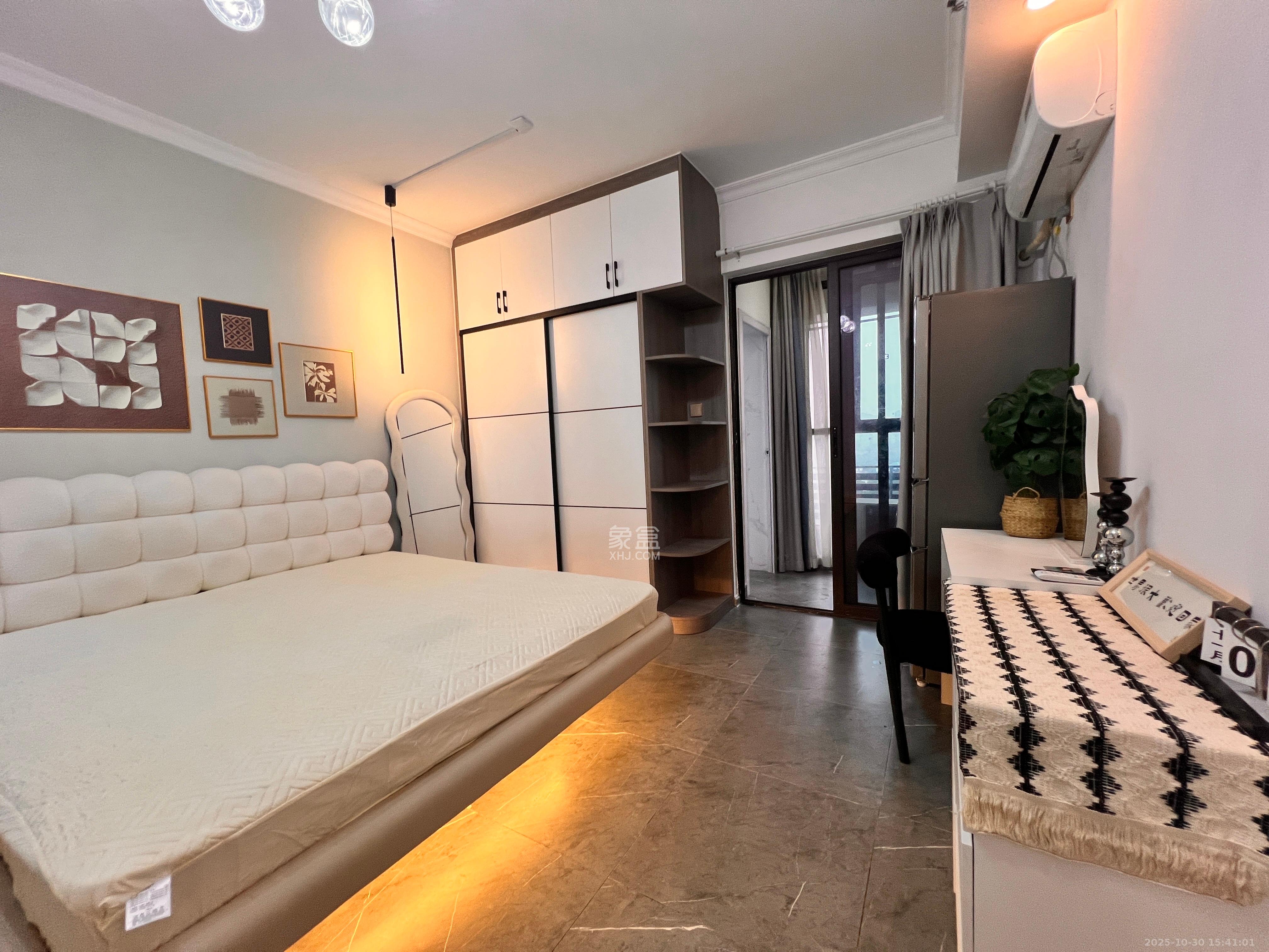 国泰九龙湾  1室0厅0卫    1700.0元/月室内图