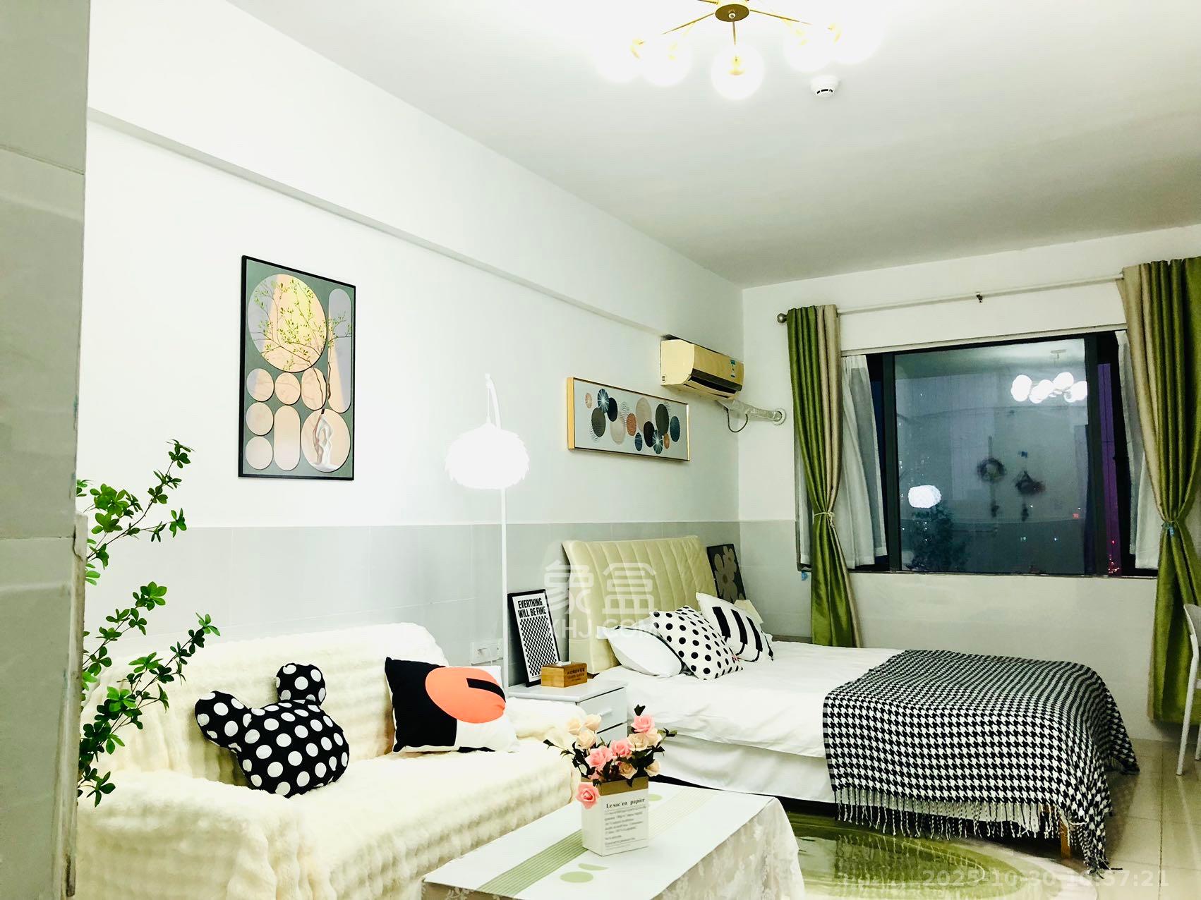 名富公寓  1室1厅1卫    1700.0元/月