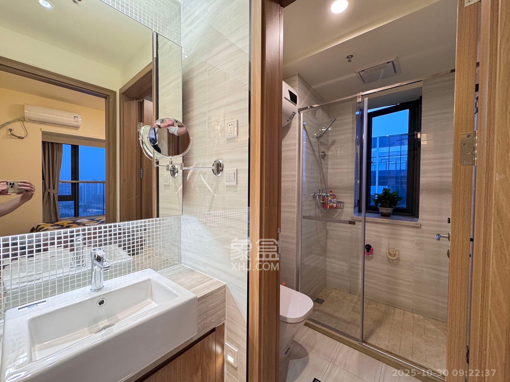 恒大金融广场  1室1厅1卫    2600.0元/月 恒大金融广场  1室1厅1卫    2600.0元/月室内图